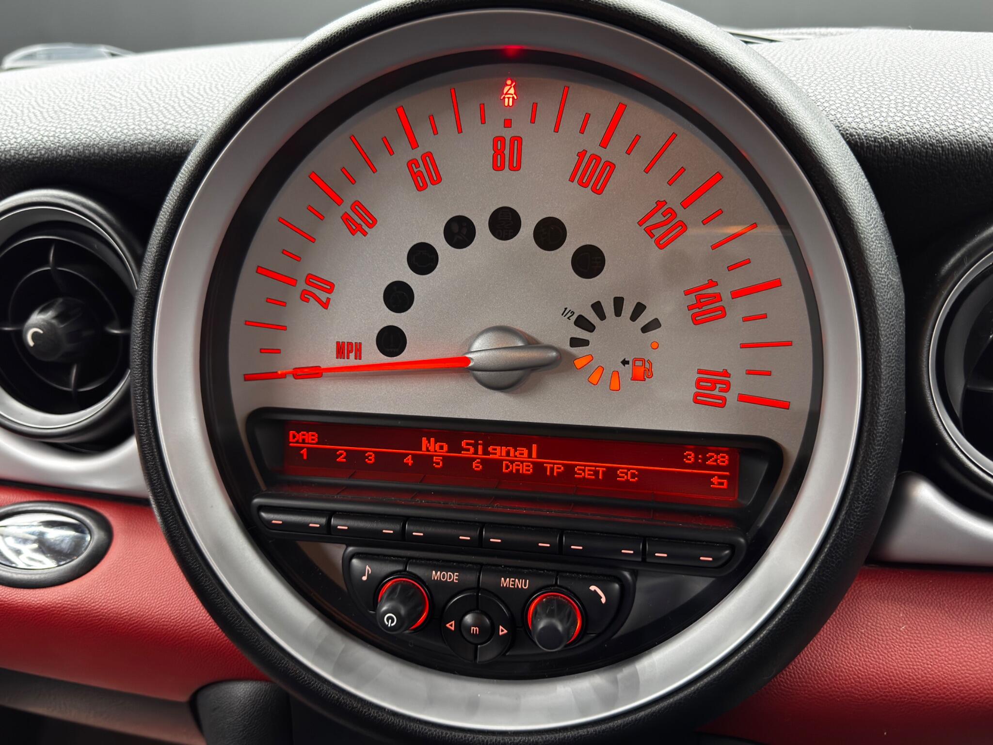 MINI Hatch 1.6 Cooper D Euro 5 (s/s) 3dr 3dr Manual 2026