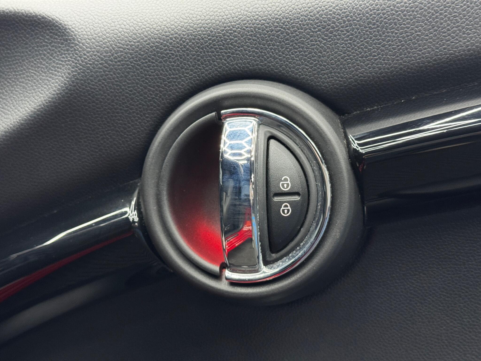 MINI Hatch 2.0 Cooper S Euro 6 (s/s) 3dr 3dr Manual 2026