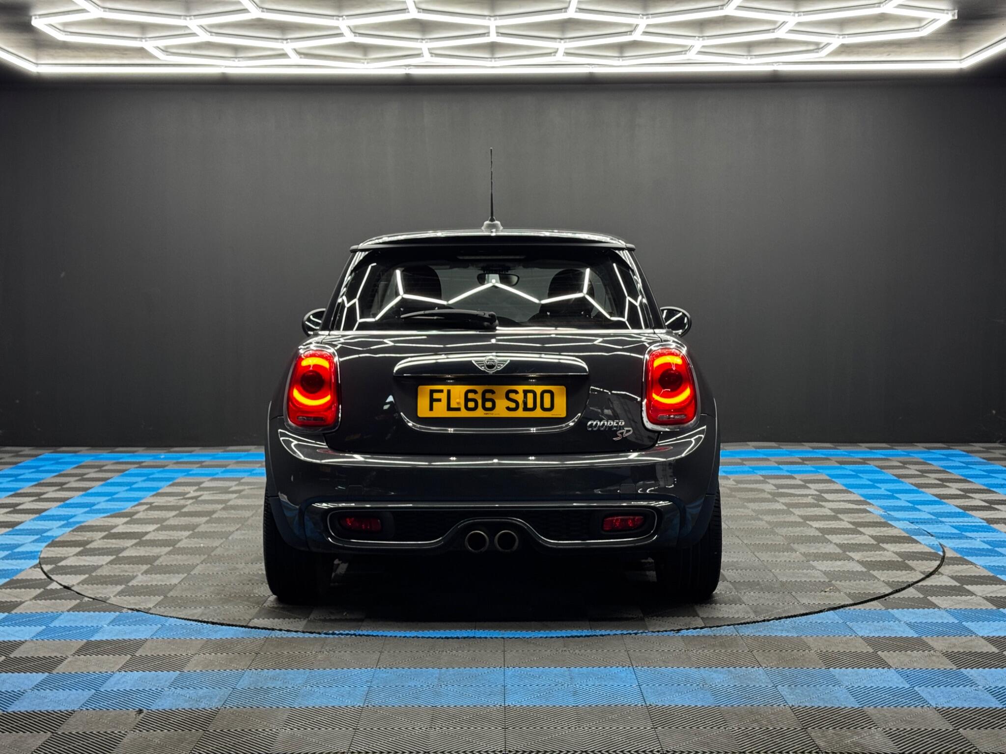 MINI Hatch 2.0 Cooper SD Euro 6 (s/s) 3dr 3dr Manual 2025