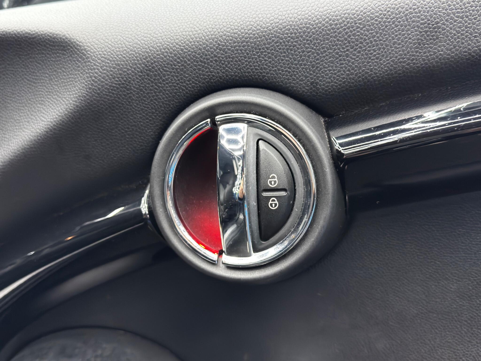 MINI Hatch 2.0 Cooper SD Euro 6 (s/s) 3dr 3dr Manual 2025