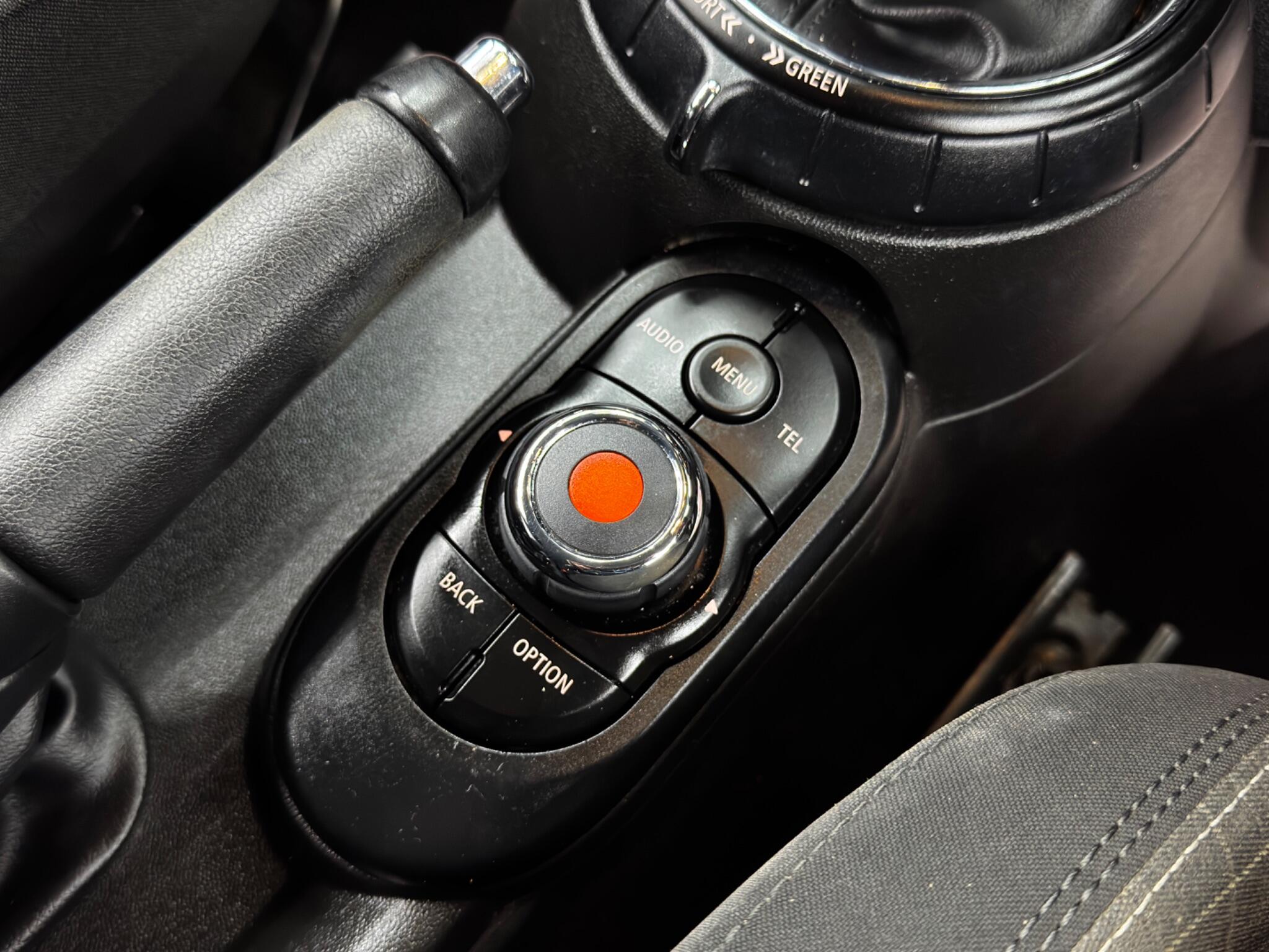 MINI Hatch 2.0 Cooper SD Euro 6 (s/s) 3dr 3dr Manual 2025