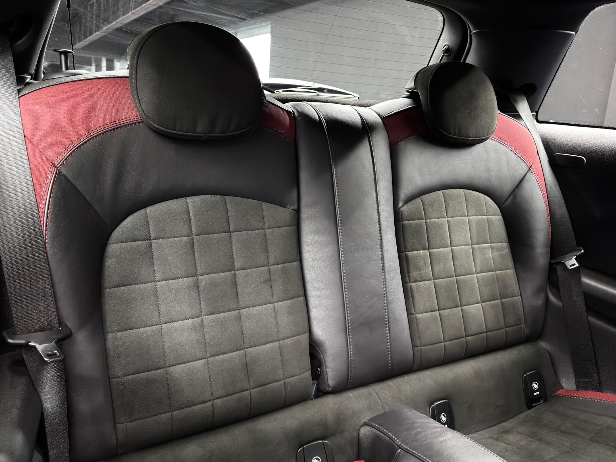 MINI Hatch 2.0 John Cooper Works Auto Euro 6 (s/s) 3dr 3dr Automatic 2026