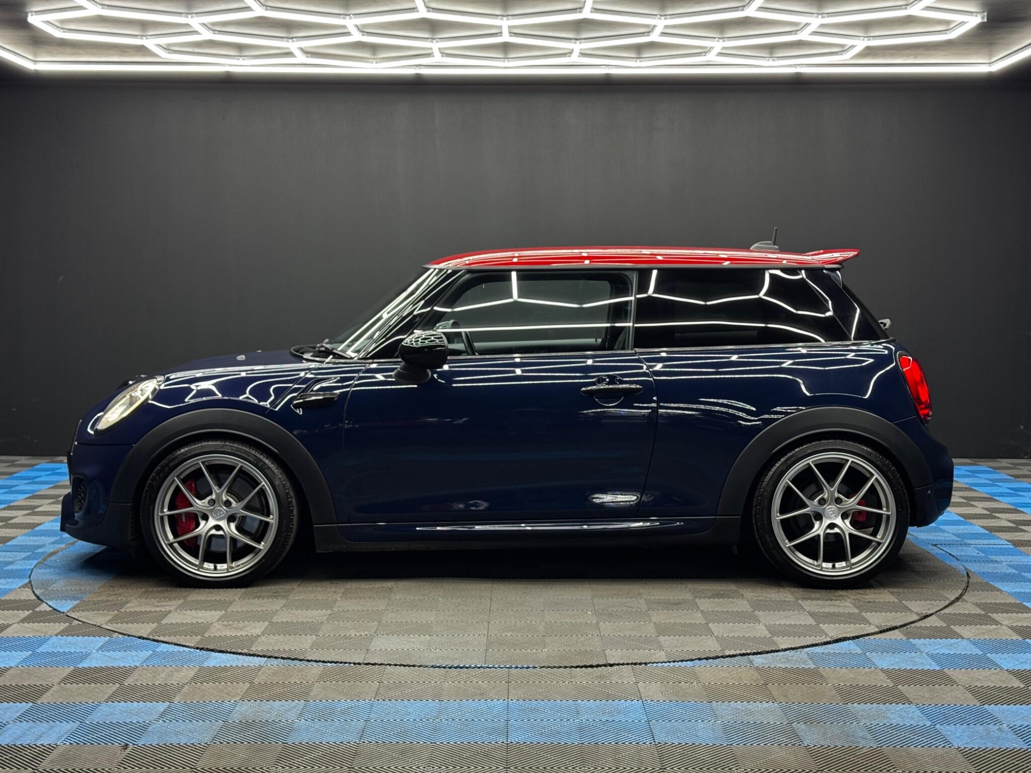 MINI Hatch 2.0 John Cooper Works Auto Euro 6 (s/s) 3dr 3dr Automatic 2026