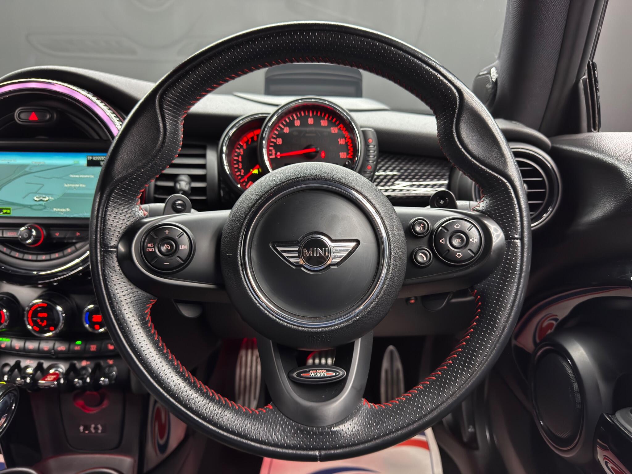 MINI Hatch 2.0 John Cooper Works Auto Euro 6 (s/s) 3dr 3dr Automatic 2026