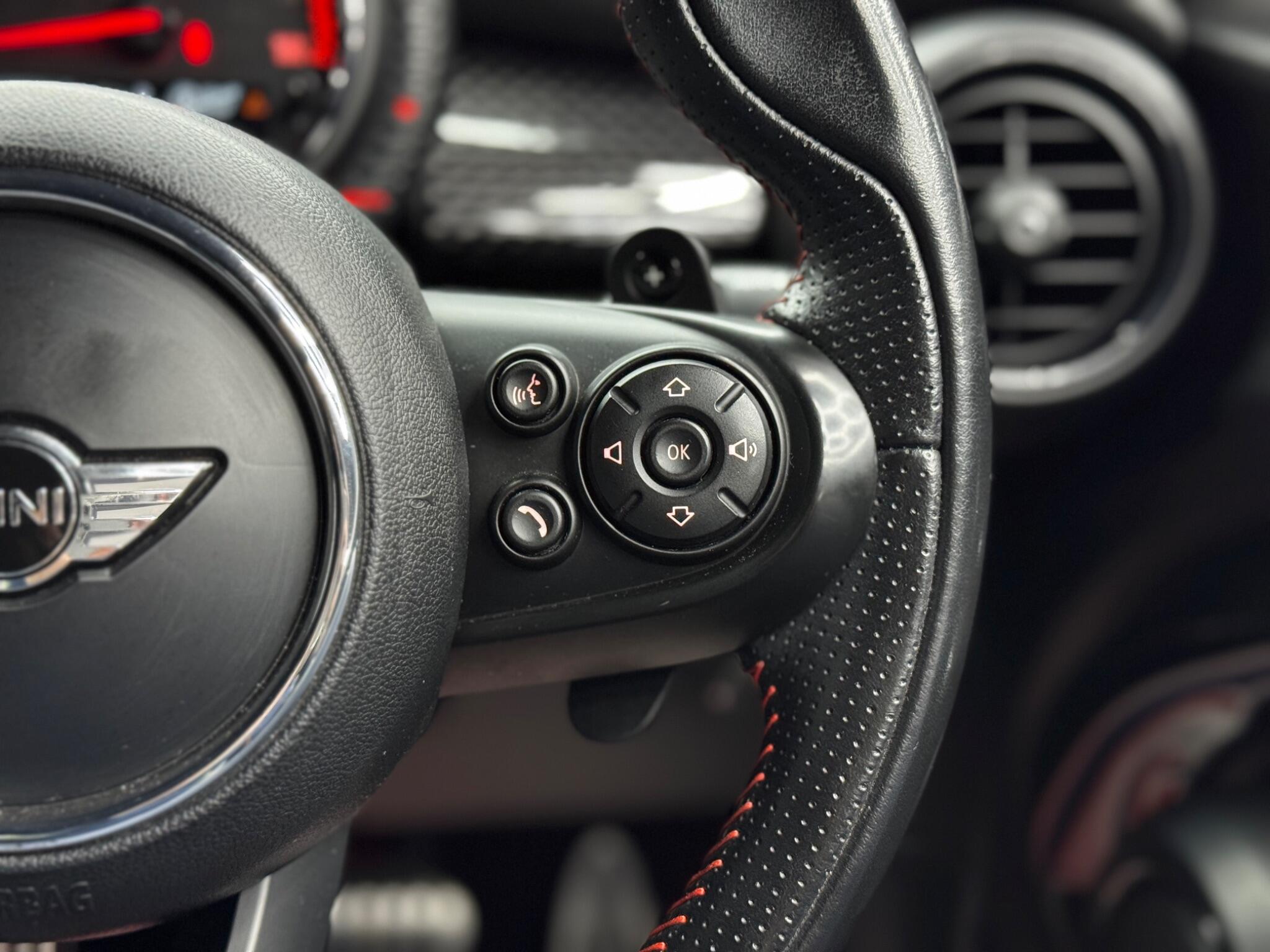 MINI Hatch 2.0 John Cooper Works Auto Euro 6 (s/s) 3dr 3dr Automatic 2026