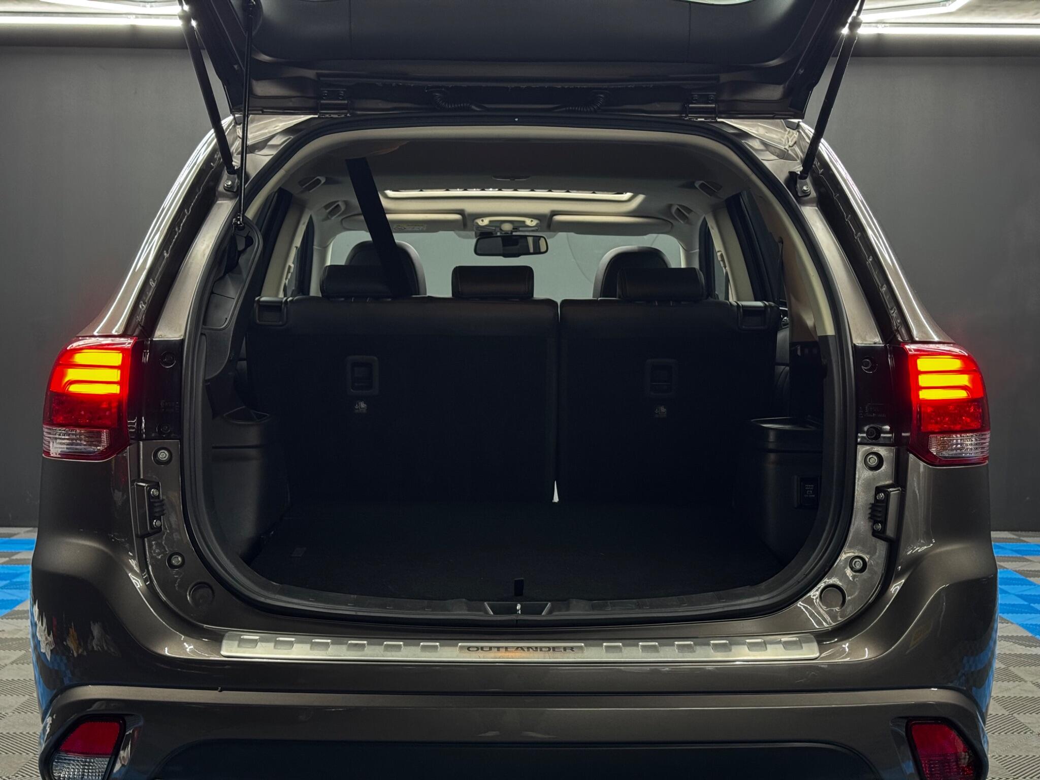 Mitsubishi Outlander 2.0h 12kWh GX4h CVT 4WD Euro 6 (s/s) 5dr 5dr Automatic 2025