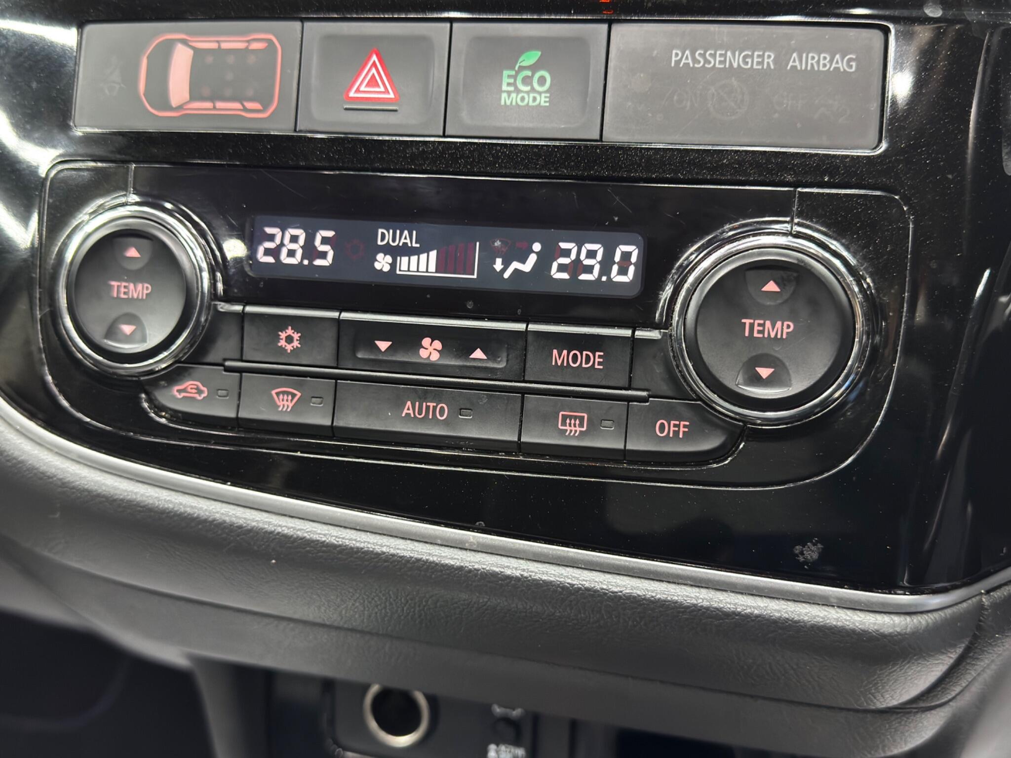 Mitsubishi Outlander 2.0h 12kWh GX4h CVT 4WD Euro 6 (s/s) 5dr 5dr Automatic 2025