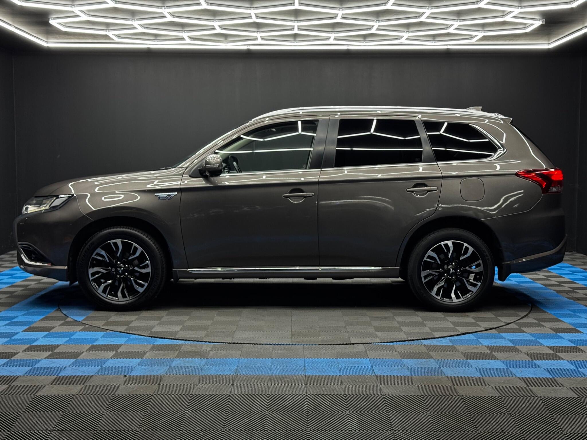 Mitsubishi Outlander 2.0h 12kWh GX4h CVT 4WD Euro 6 (s/s) 5dr 5dr Automatic 2025