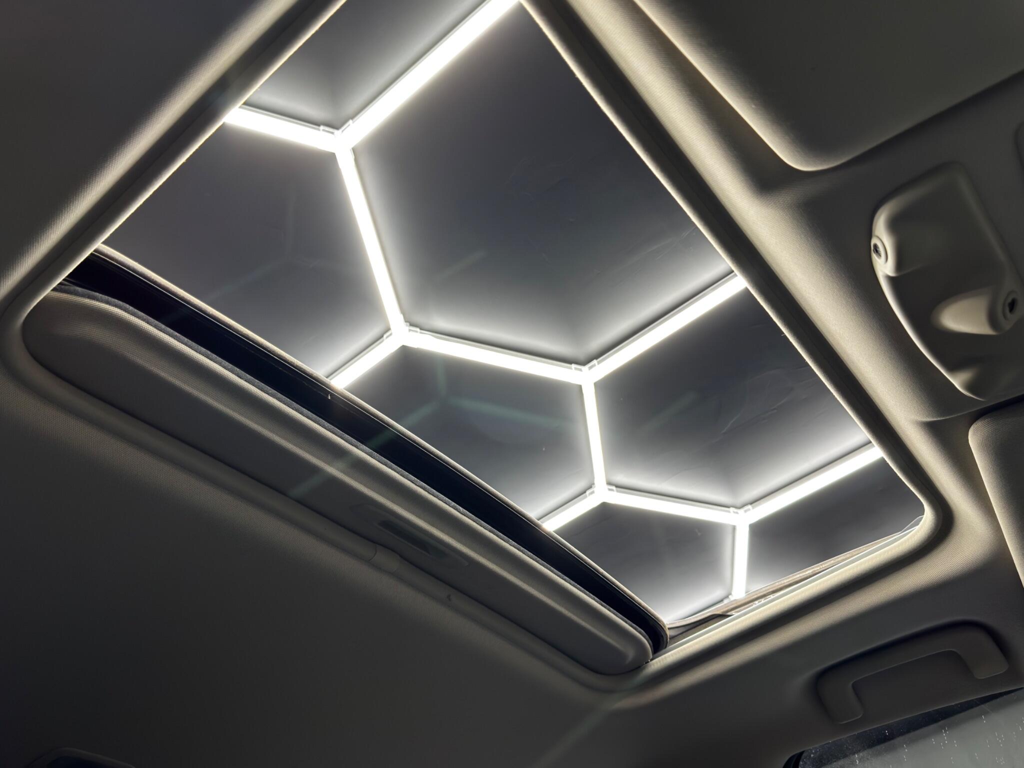 Mitsubishi Outlander 2.0h 12kWh GX4h CVT 4WD Euro 6 (s/s) 5dr 5dr Automatic 2025