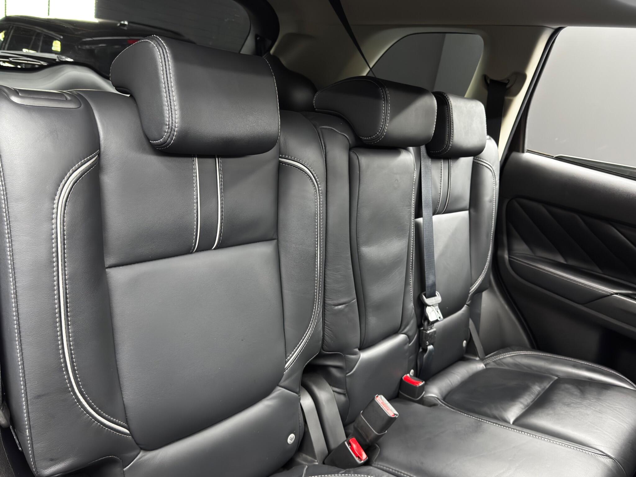 Mitsubishi Outlander 2.0h 12kWh GX4h CVT 4WD Euro 6 (s/s) 5dr 5dr Automatic 2025