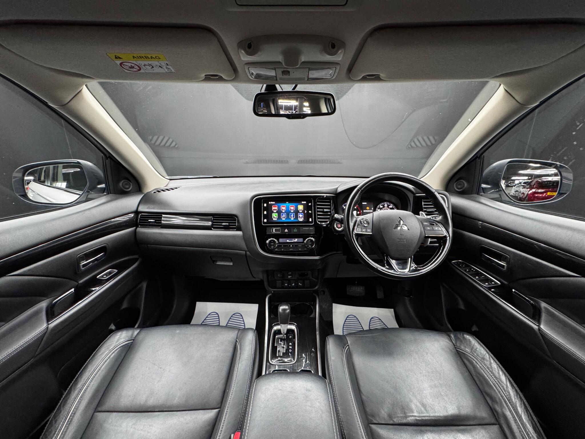 Mitsubishi Outlander 2.2 DI-D 4 Auto 4WD Euro 6 5dr 5dr Automatic 2026