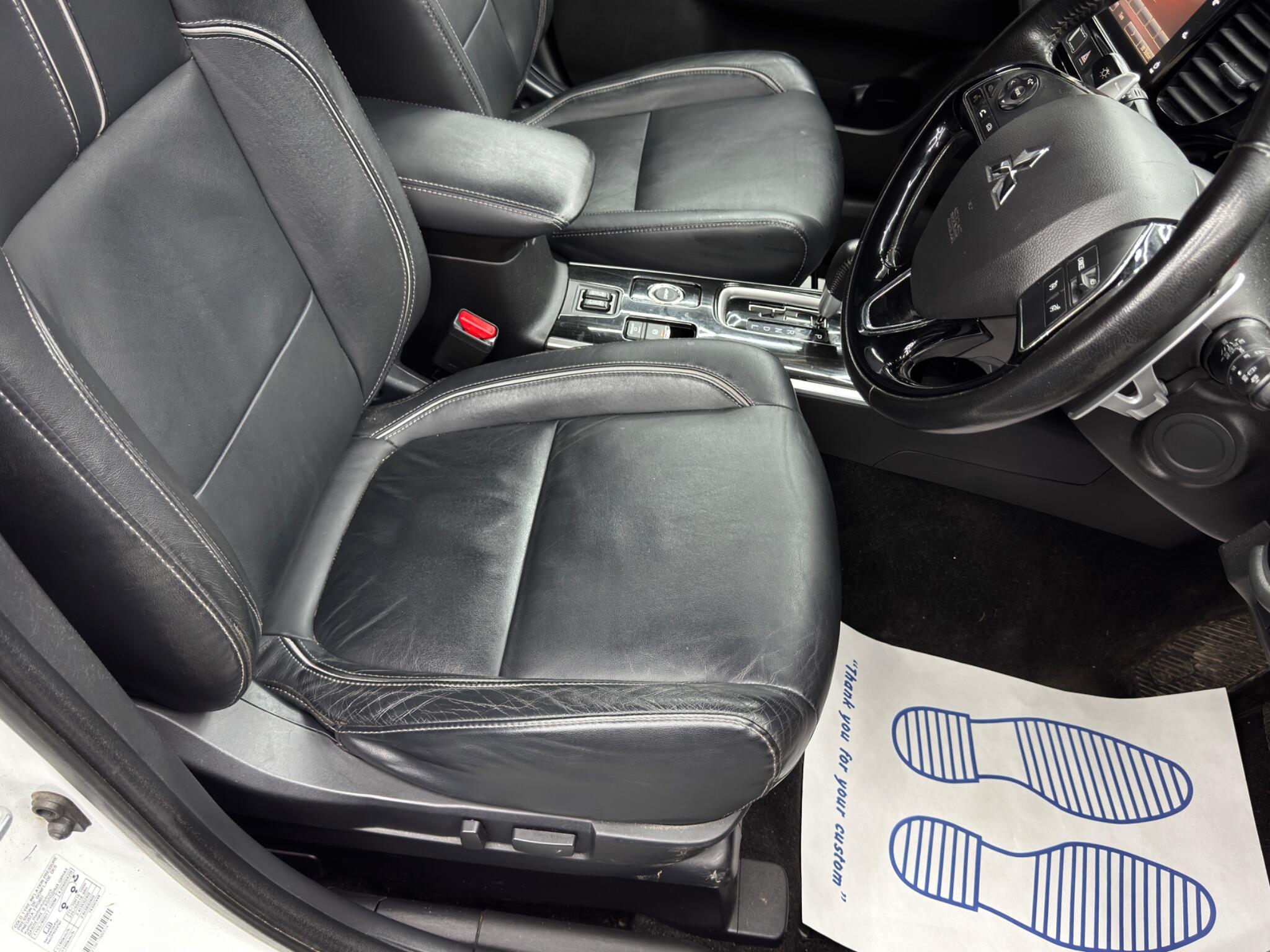 Mitsubishi Outlander 2.2 DI-D 4 Auto 4WD Euro 6 5dr 5dr Automatic 2026