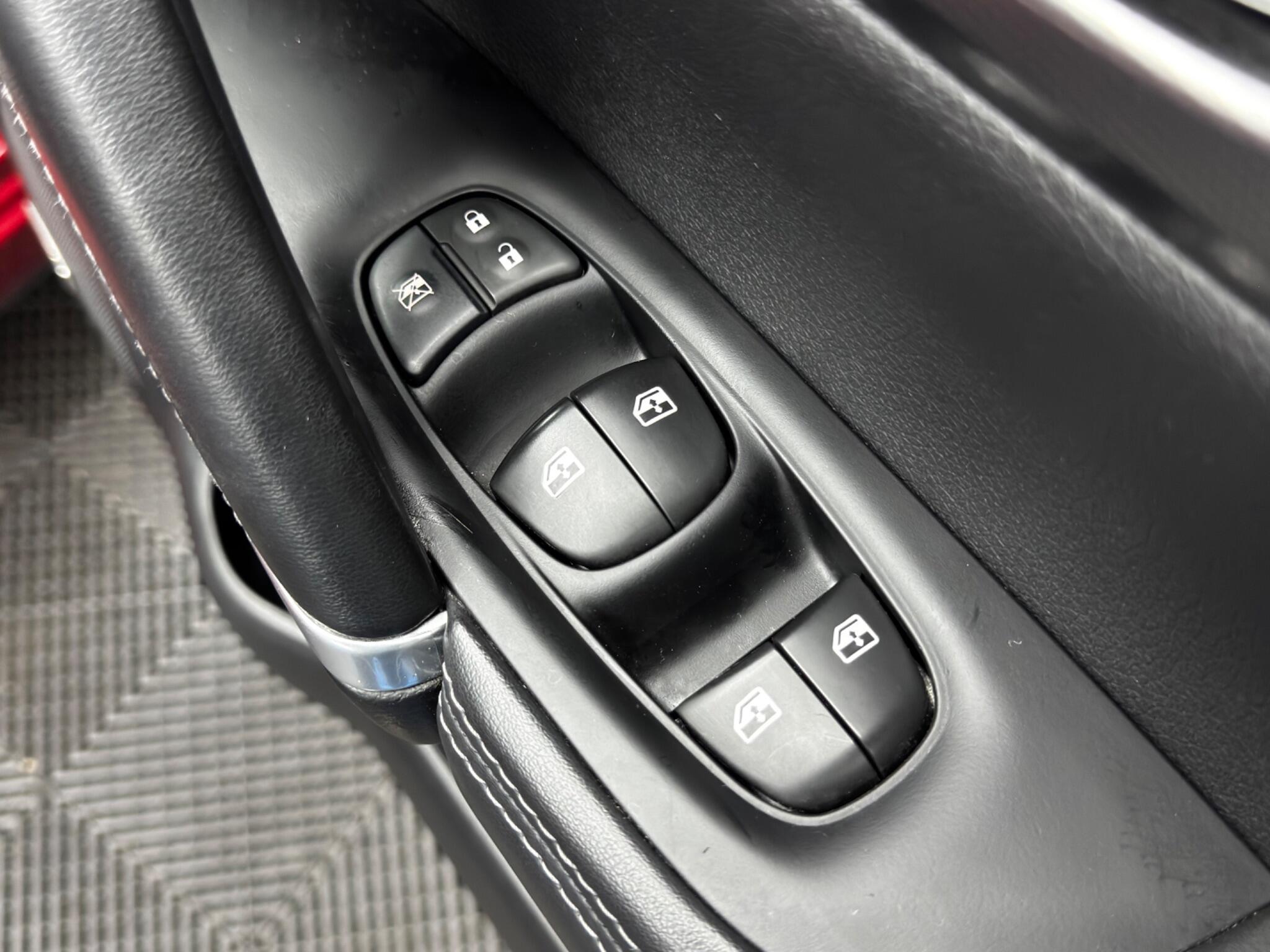 Nissan Qashqai 1.2 DIG-T Tekna+ Euro 6 (s/s) 5dr 5dr Manual 2025