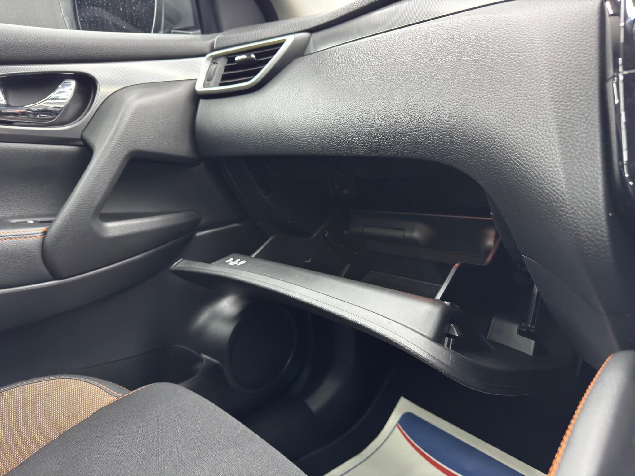 Nissan Qashqai 1.3 DIG-T N-Motion Euro 6 (s/s) 5dr 5dr Manual 2026