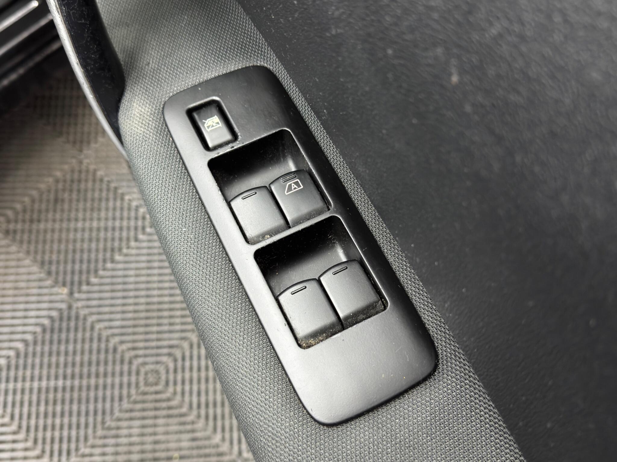 Nissan Qashqai 1.5 dCi n-tec 2WD Euro 5 5dr 5dr Manual 2026