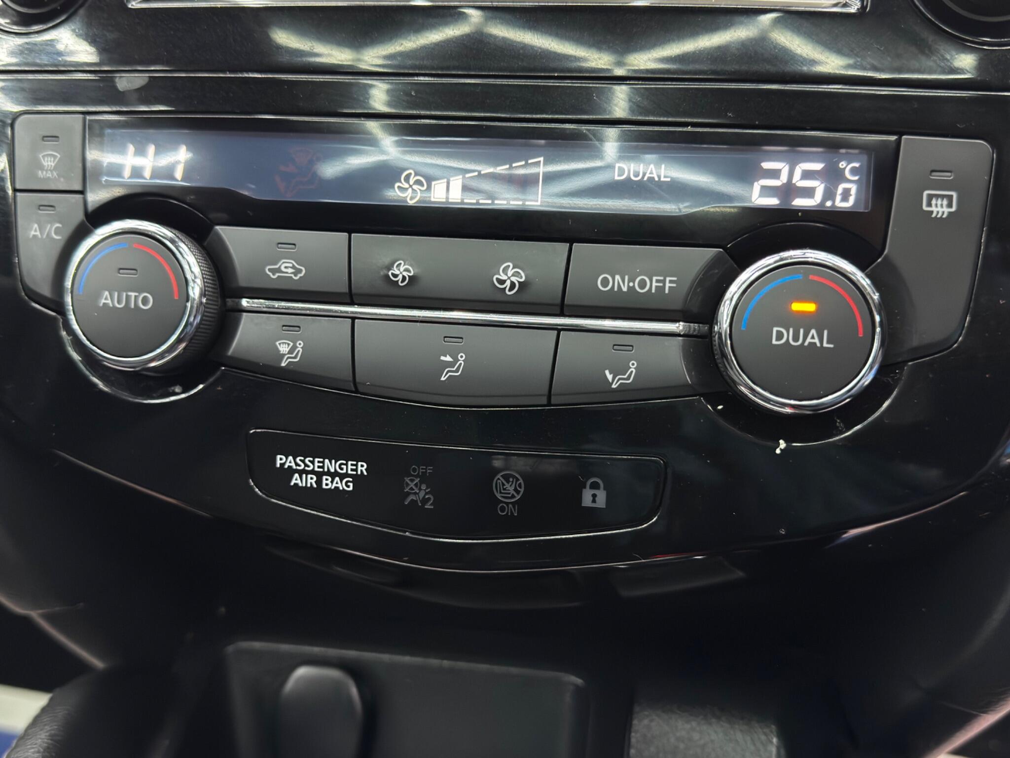 Nissan Qashqai 1.5 dCi n-tec+ 2WD Euro 5 (s/s) 5dr 5dr Manual 2025