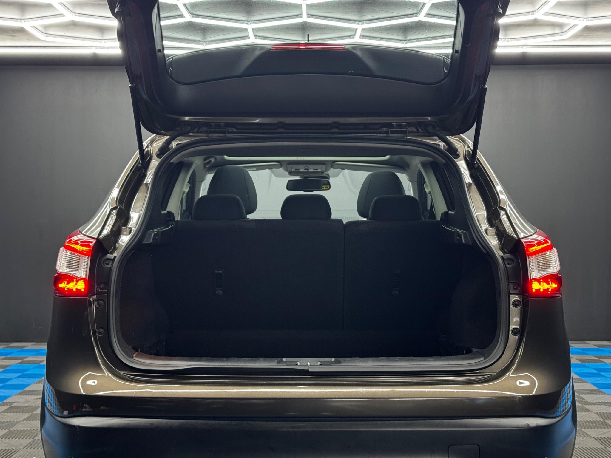 Nissan Qashqai 1.5 dCi n-tec+ 2WD Euro 5 (s/s) 5dr 5dr Manual 2025