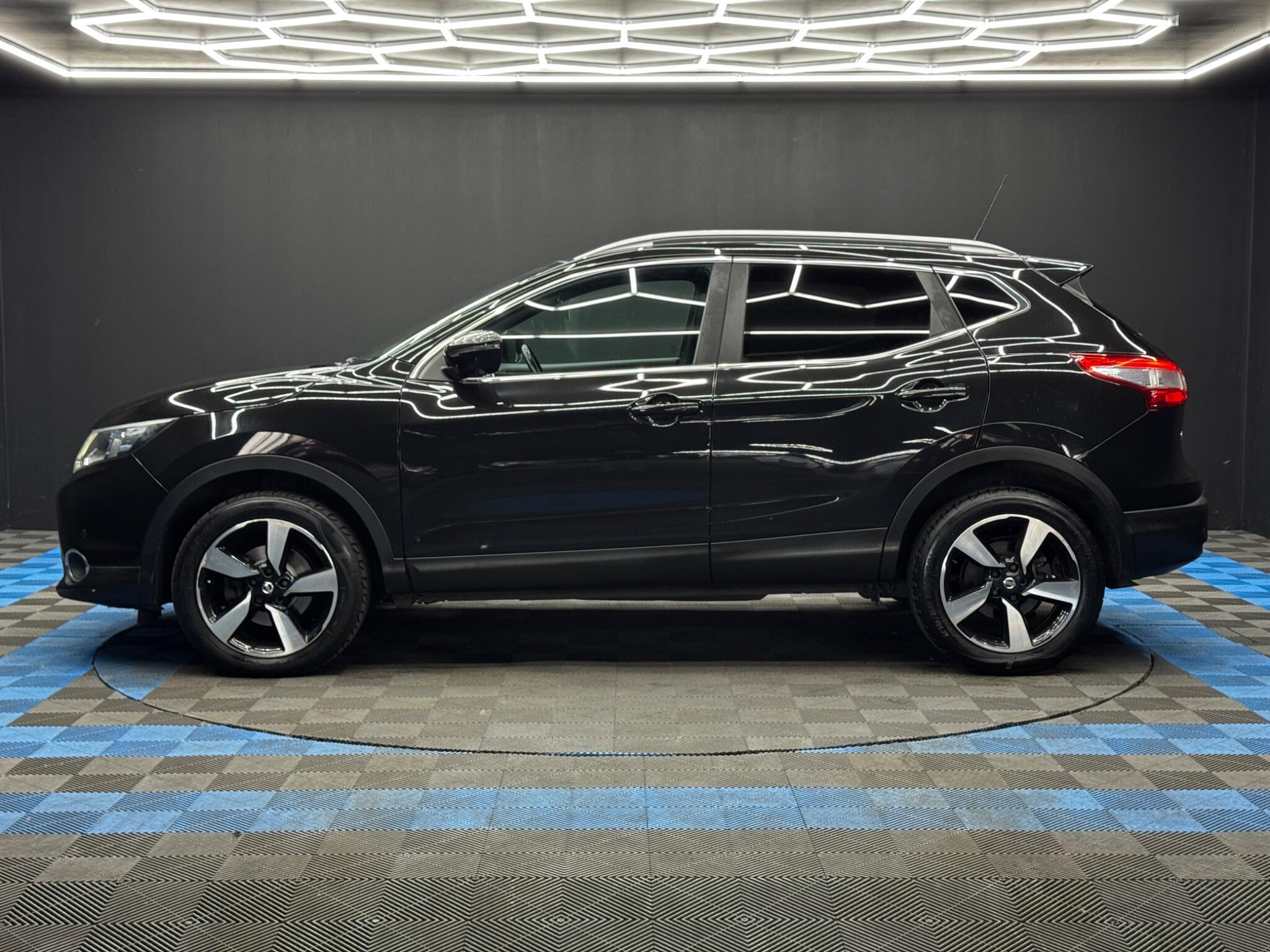 Nissan Qashqai 1.6 dCi N-Vision XTRON 2WD Euro 6 (s/s) 5dr 5dr Automatic 2026