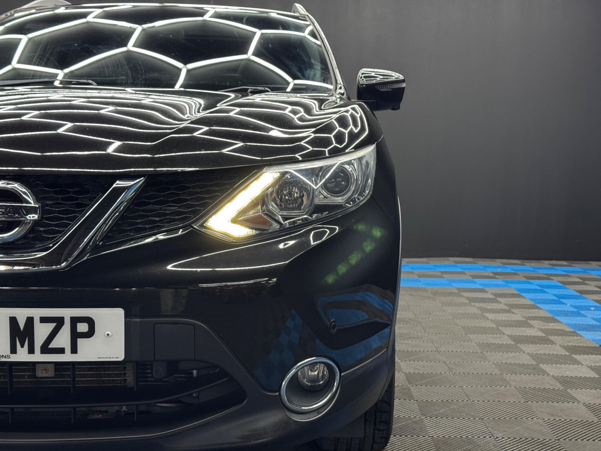 Nissan Qashqai 1.6 dCi N-Vision XTRON 2WD Euro 6 (s/s) 5dr 5dr Automatic 2026