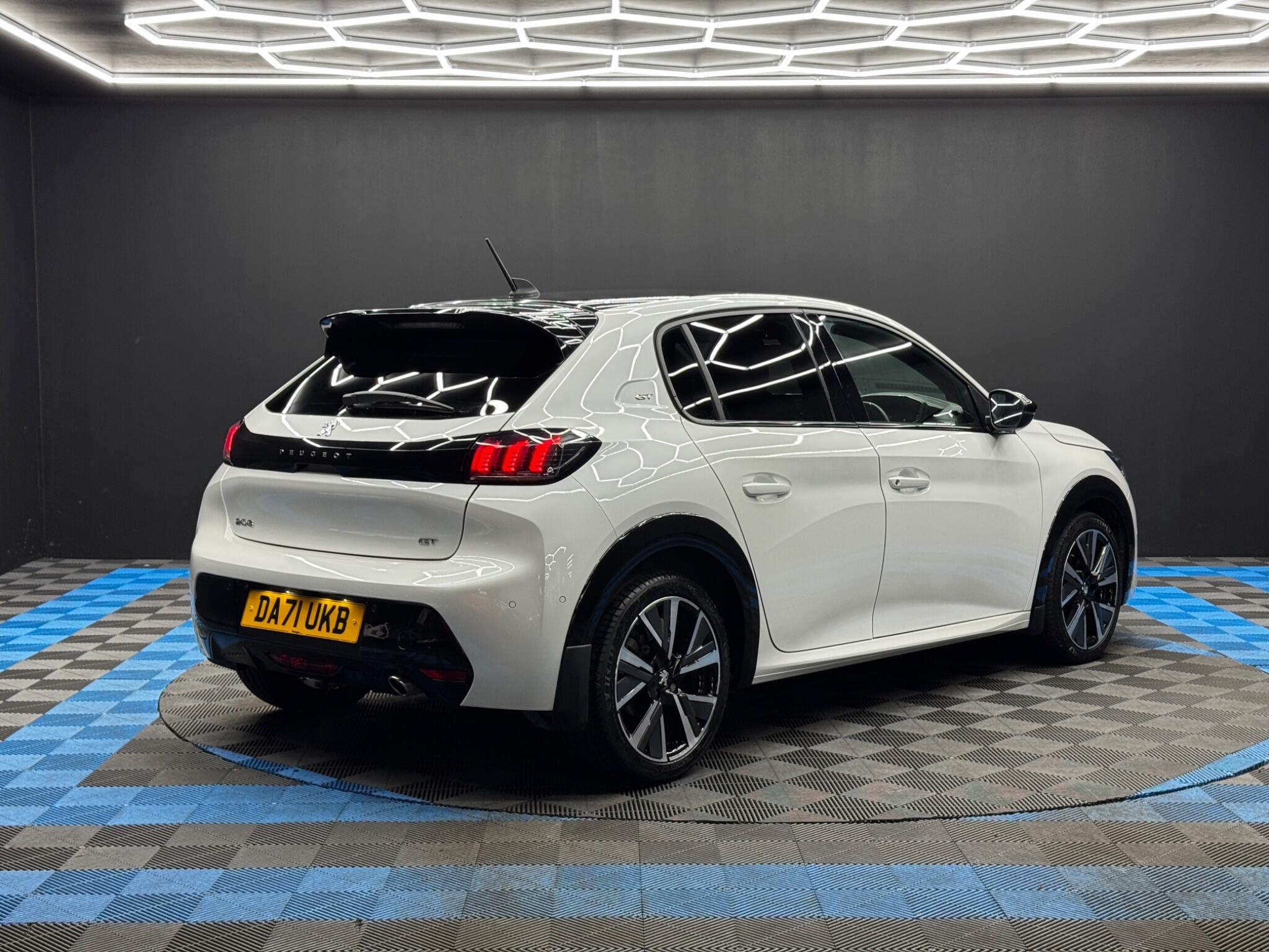 Peugeot 208 1.2 PureTech GT EAT Euro 6 (s/s) 5dr 5dr Automatic 2026