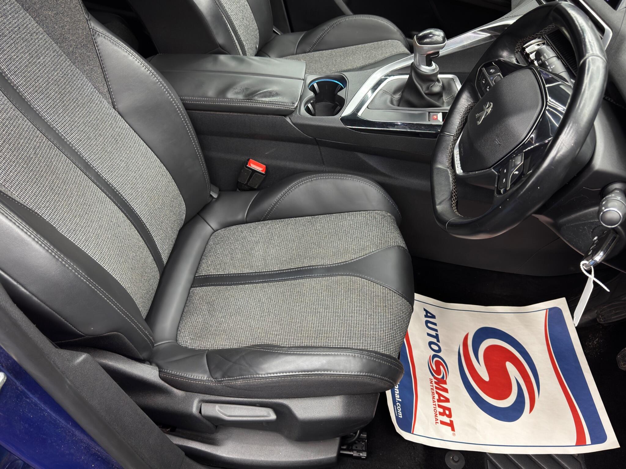 Peugeot 3008 1.2 PureTech Allure Euro 6 (s/s) 5dr 5dr Manual 2026