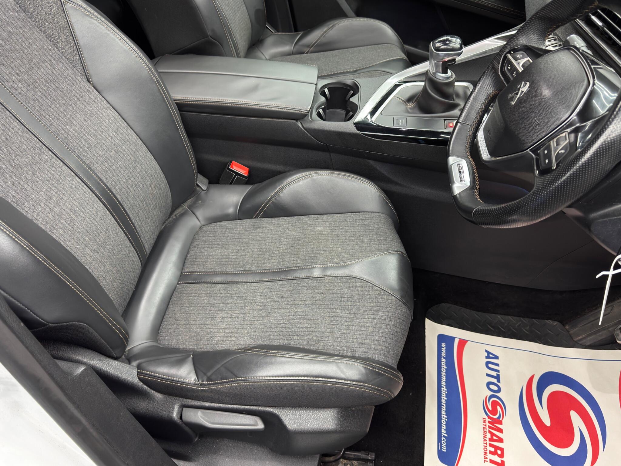 Peugeot 5008 1.2 PureTech GT Line Euro 6 (s/s) 5dr 5dr Manual 2026