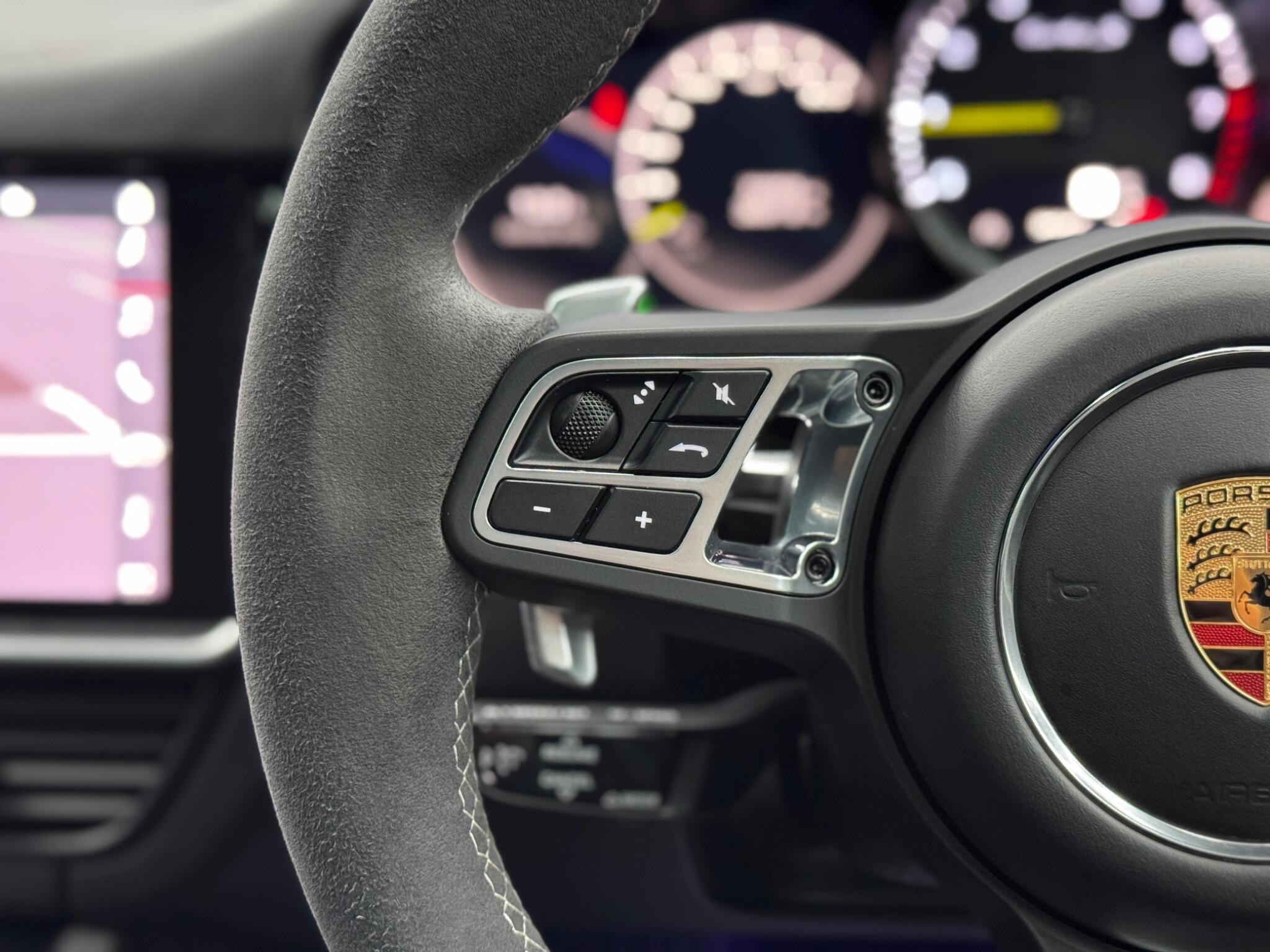 Porsche Cayenne 4.0 V8 E-Hybrid 14.1kWh Turbo S TiptronicS 4WD Euro 6 (s/s) 5dr 5dr Automatic 2026