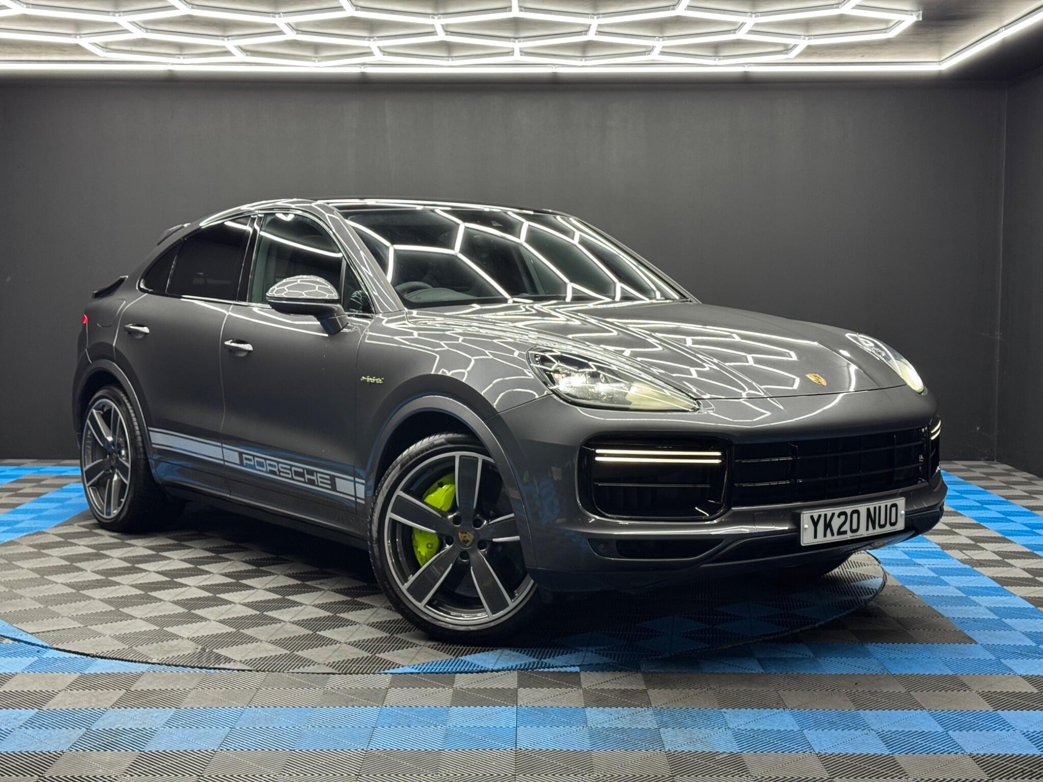 Porsche Cayenne 4.0 V8 E-Hybrid 14.1kWh Turbo S TiptronicS 4WD Euro 6 (s/s) 5dr 5dr Automatic 2026