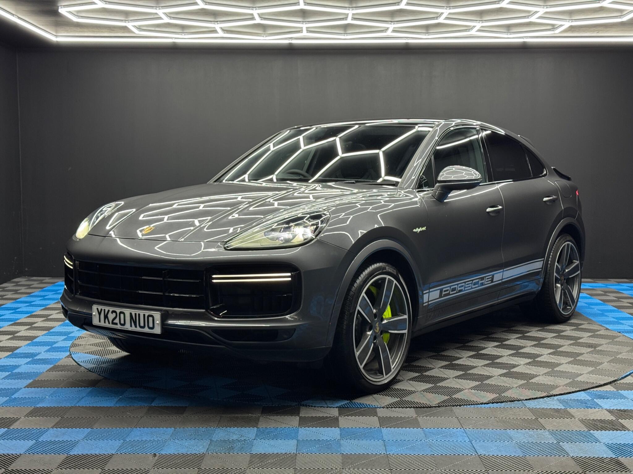 Porsche Cayenne 4.0 V8 E-Hybrid 14.1kWh Turbo S TiptronicS 4WD Euro 6 (s/s) 5dr 5dr Automatic 2026