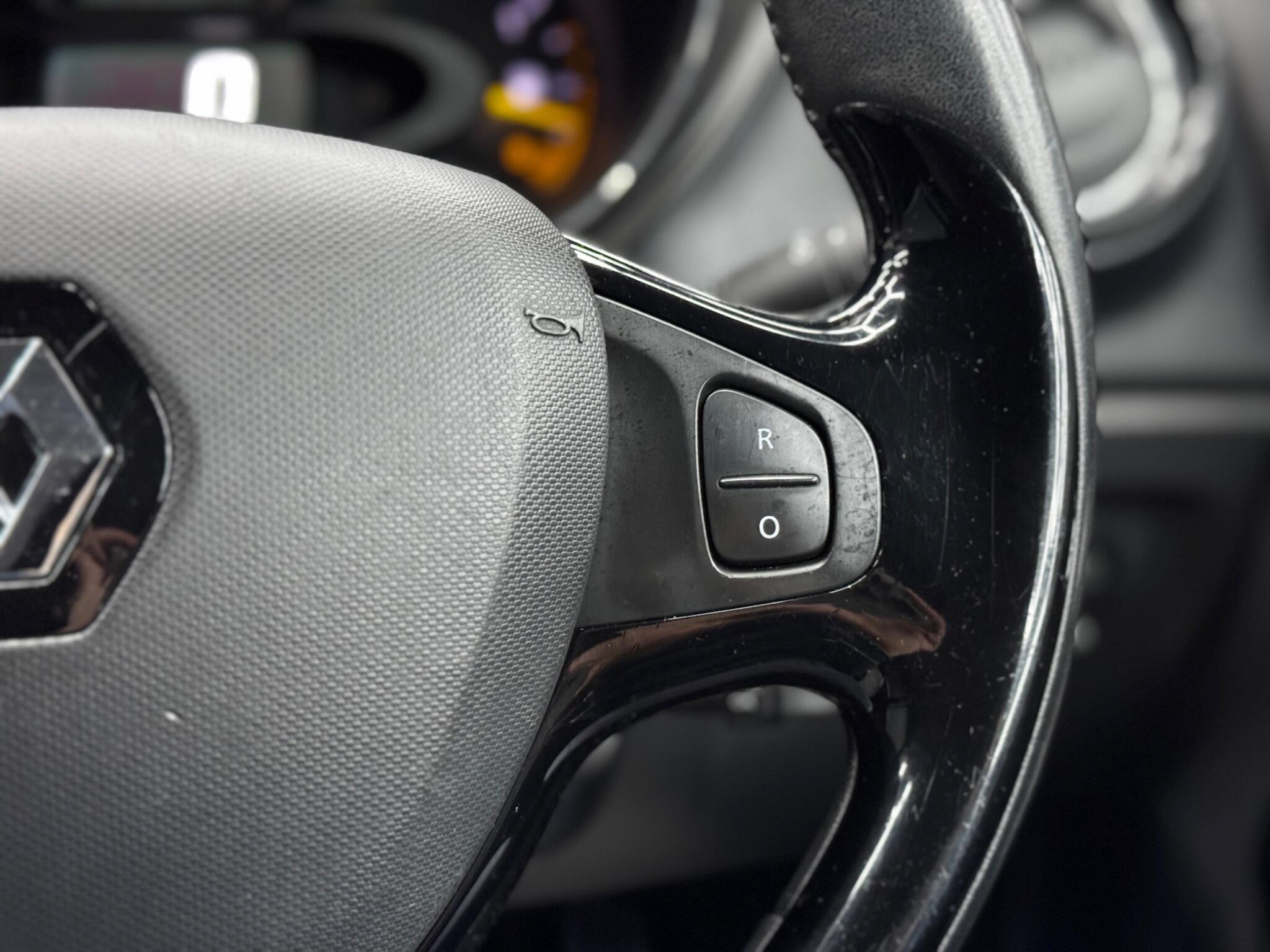 Renault Captur 0.9 TCe ENERGY Dynamique S MediaNav Euro 5 (s/s) 5dr 5dr Manual 2025