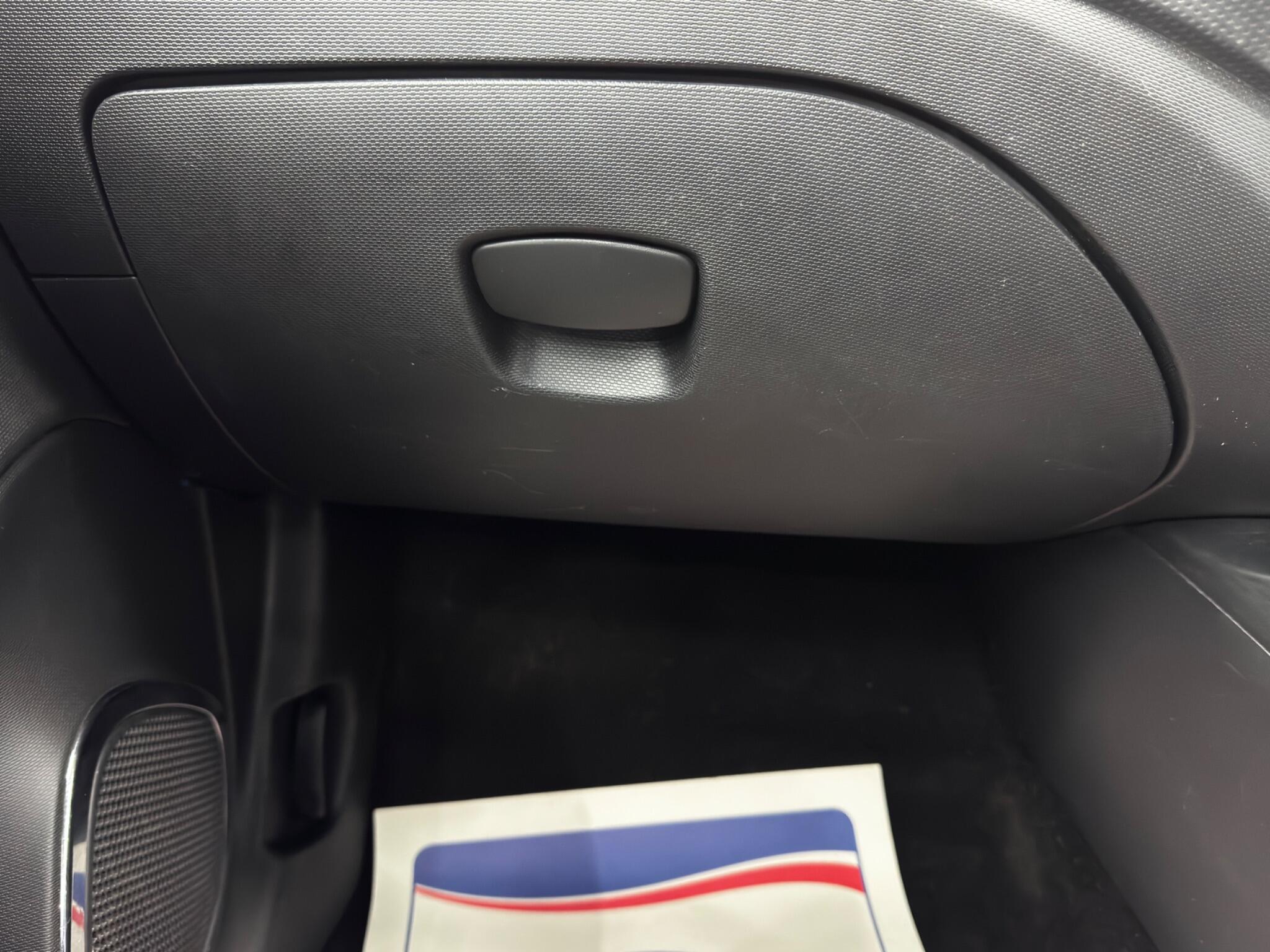 Renault Captur 0.9 TCe ENERGY Dynamique S MediaNav Euro 5 (s/s) 5dr 5dr Manual 2025