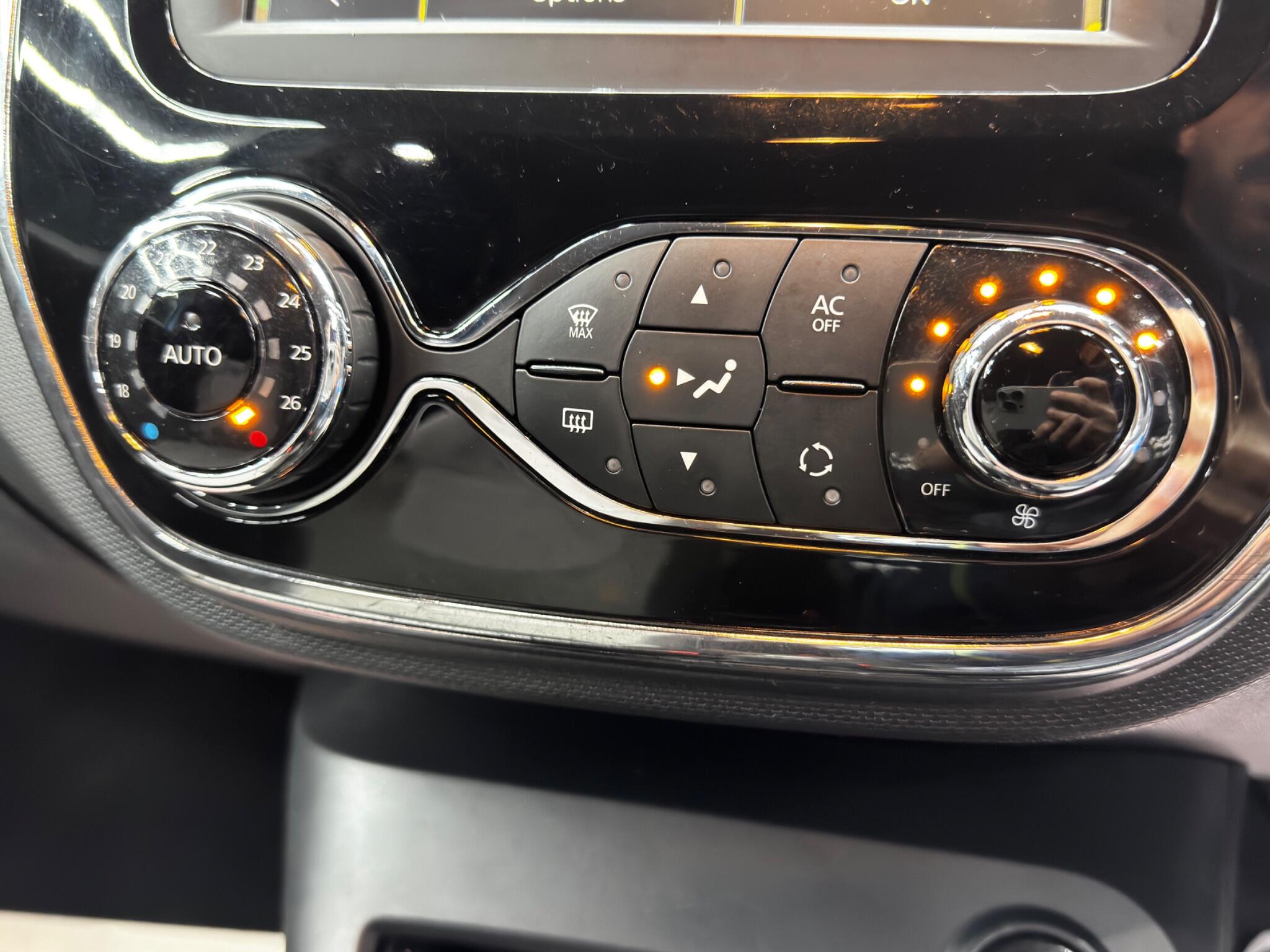 Renault Captur 0.9 TCe ENERGY Dynamique S MediaNav Euro 5 (s/s) 5dr 5dr Manual 2025