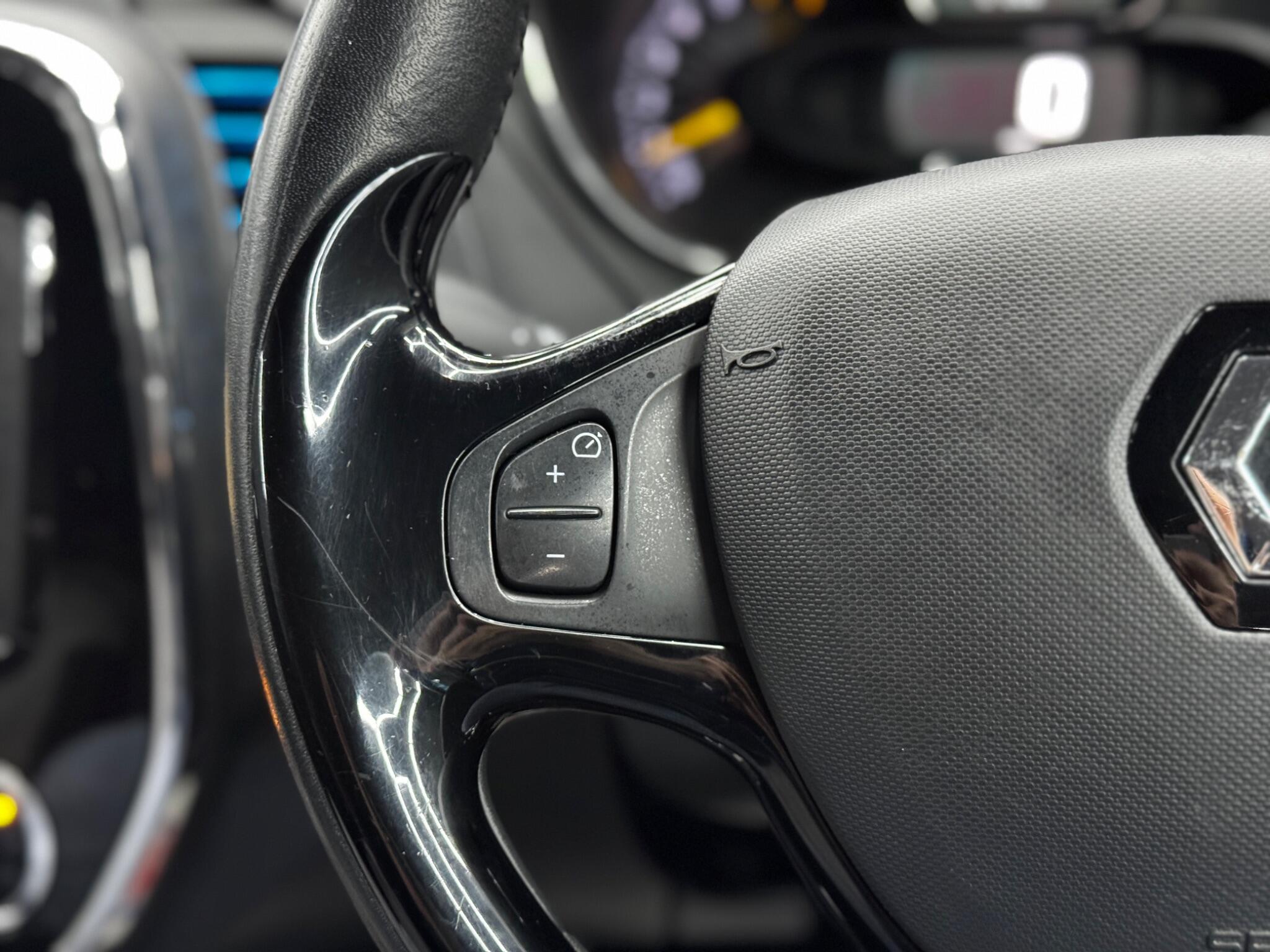 Renault Captur 0.9 TCe ENERGY Dynamique S MediaNav Euro 5 (s/s) 5dr 5dr Manual 2025