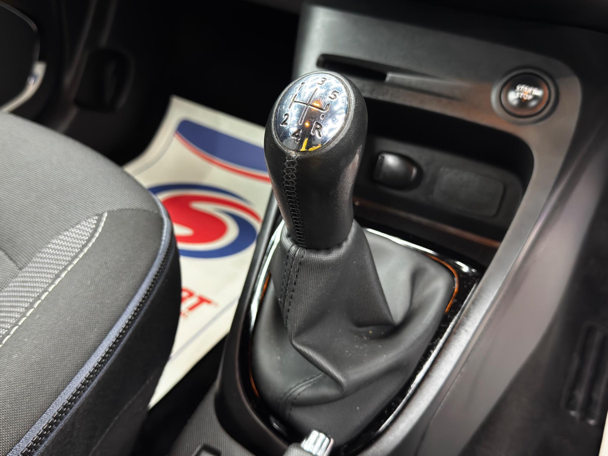 Renault Captur 1.5 dCi ENERGY Dynamique MediaNav Euro 5 (s/s) 5dr 5dr Manual 2025