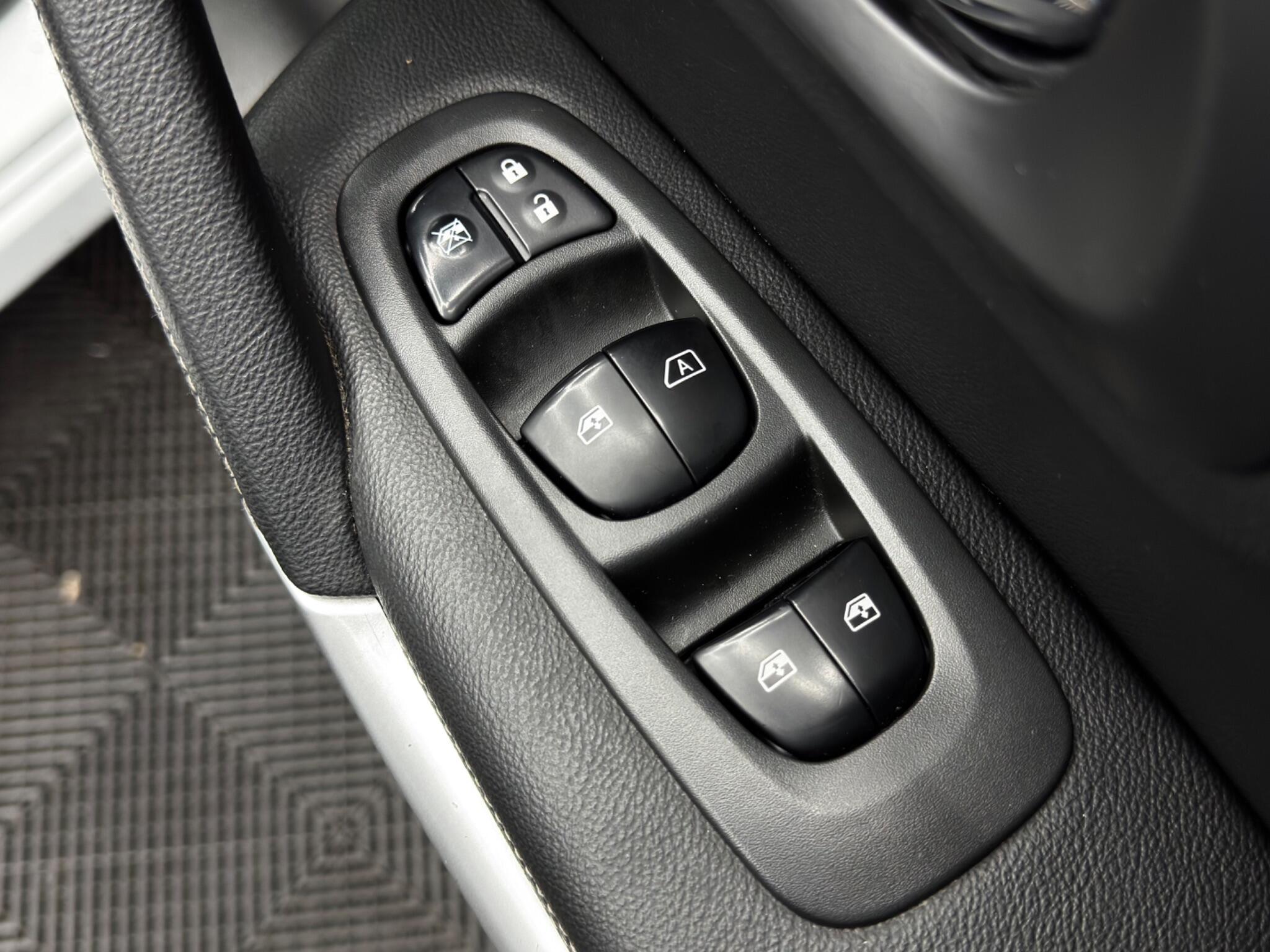 Renault Kadjar 1.5 dCi Signature Nav Euro 6 (s/s) 5dr 5dr Manual 2025