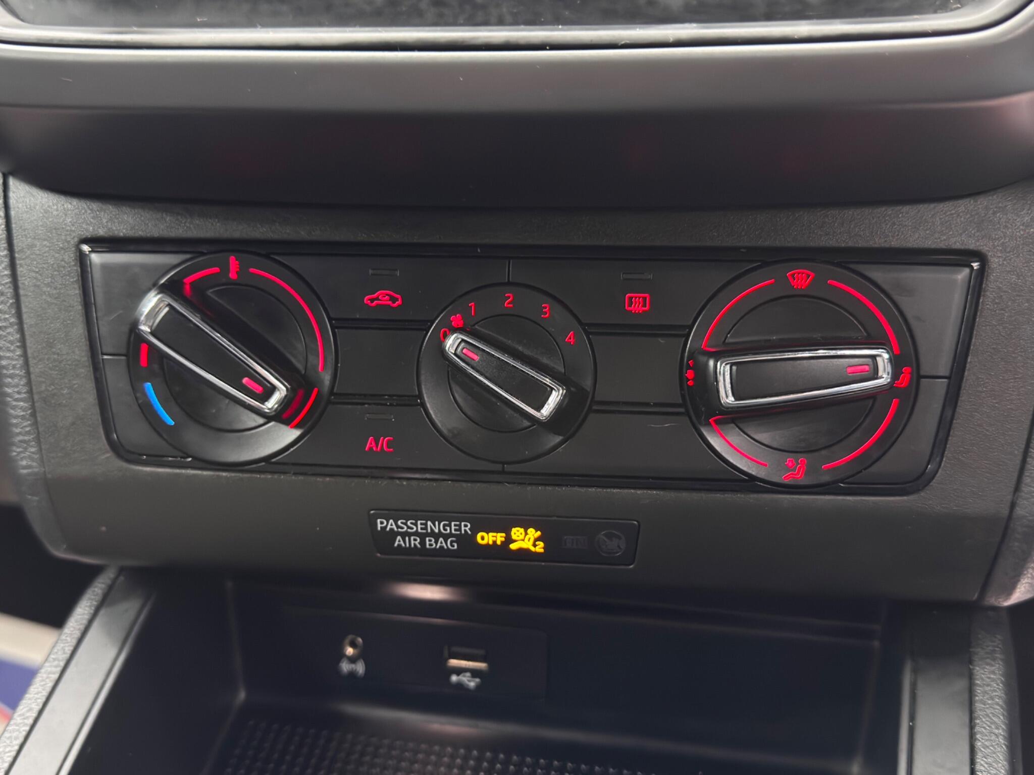 Seat Ibiza 1.0 MPI SE Euro 6 (s/s) 5dr 5dr Manual 2025