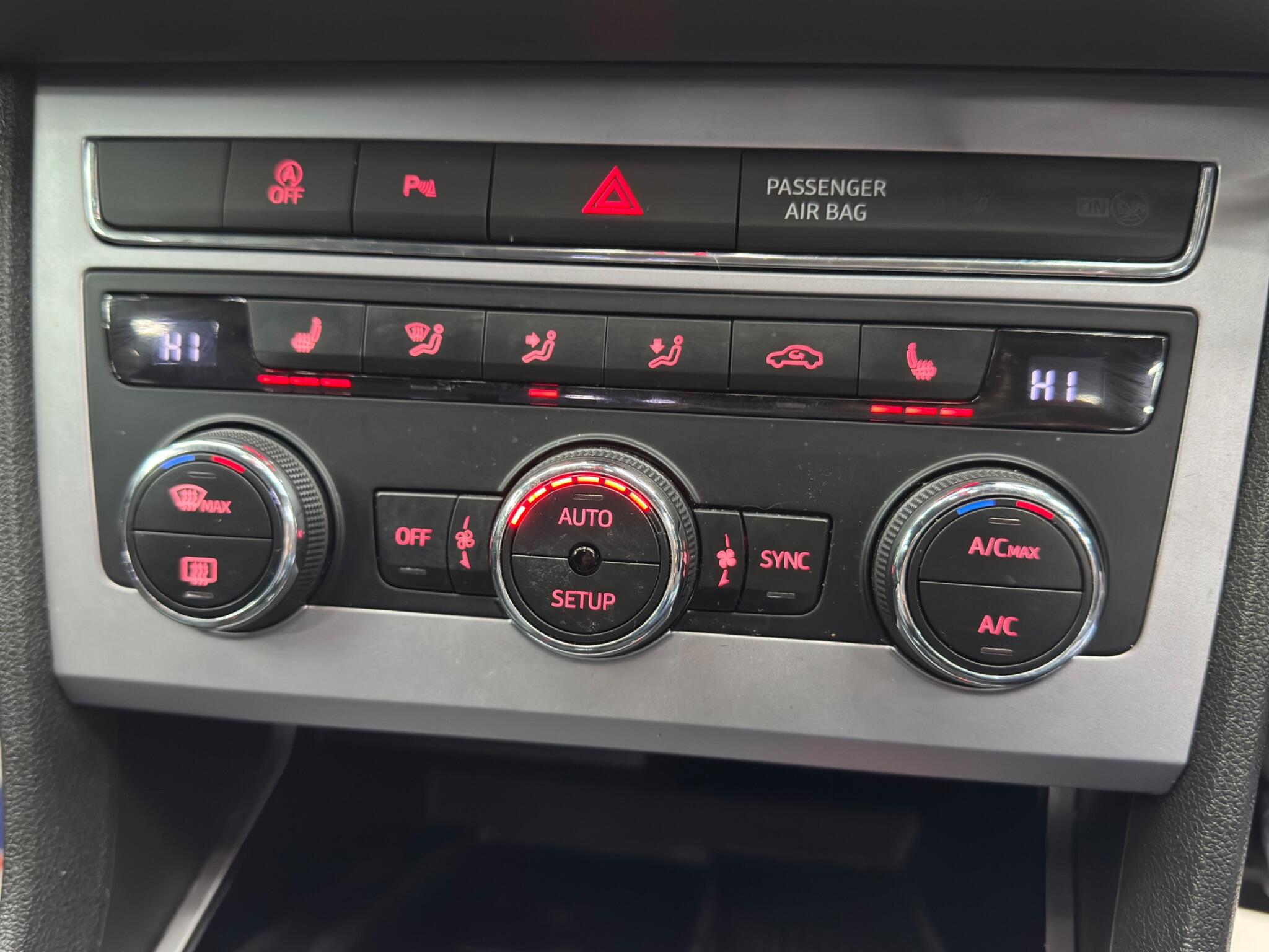 Seat Leon 1.4 TSI XCELLENCE Technology Euro 6 (s/s) 5dr 5dr Manual 2025