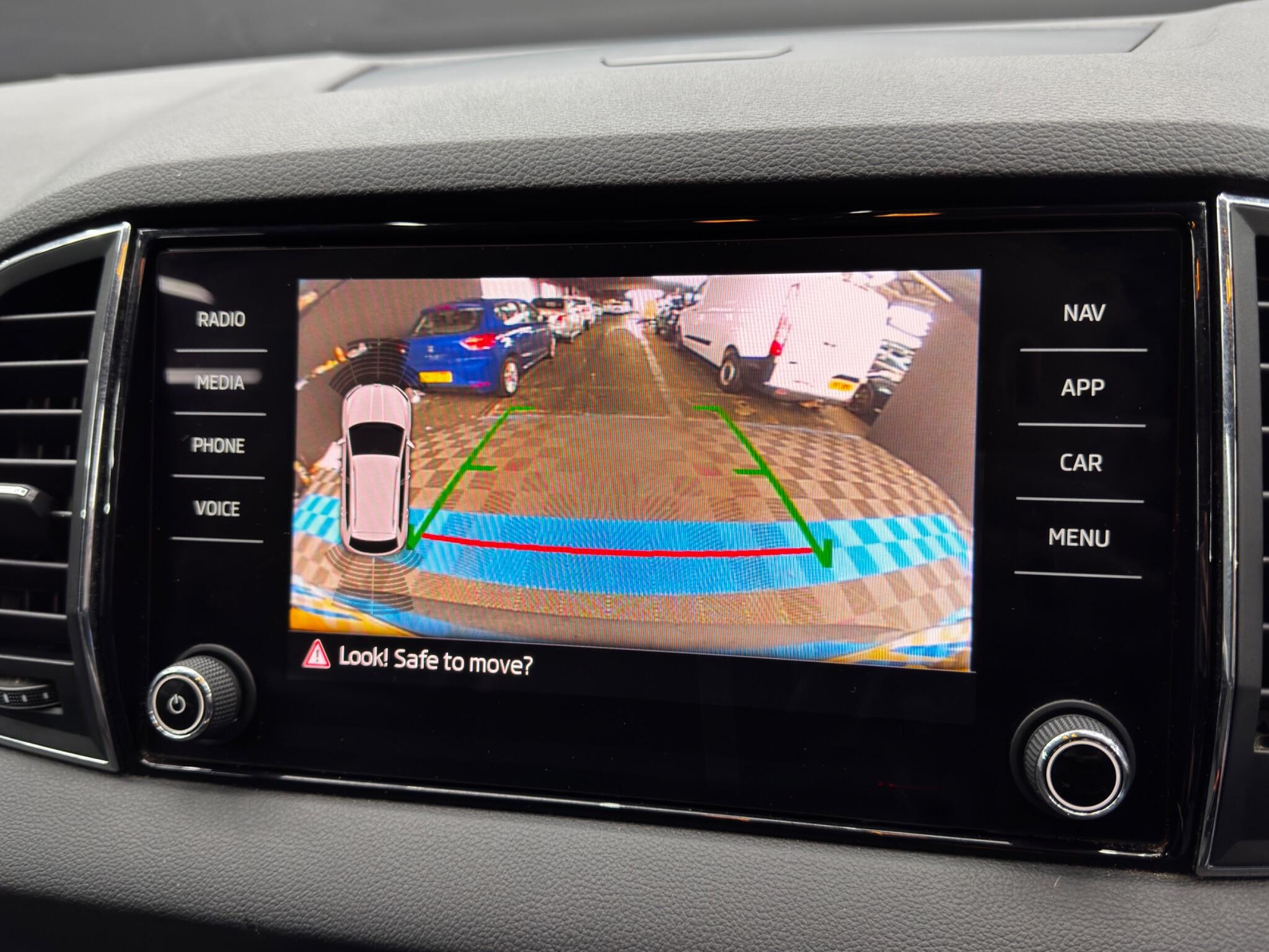 Skoda Karoq 2.0 TDI SE L DSG 4WD Euro 6 (s/s) 5dr 5dr Automatic 2025