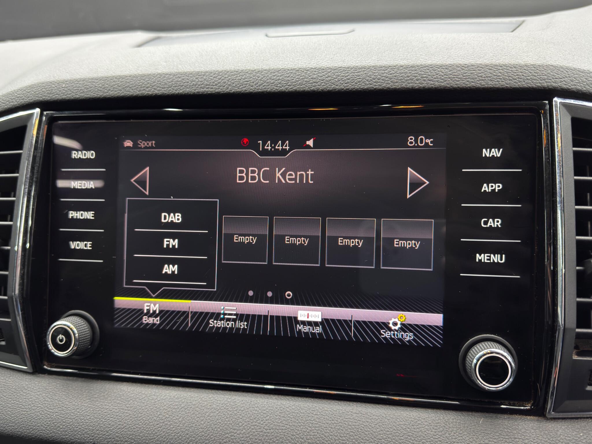 Skoda Karoq 2.0 TDI SE L DSG 4WD Euro 6 (s/s) 5dr 5dr Automatic 2025