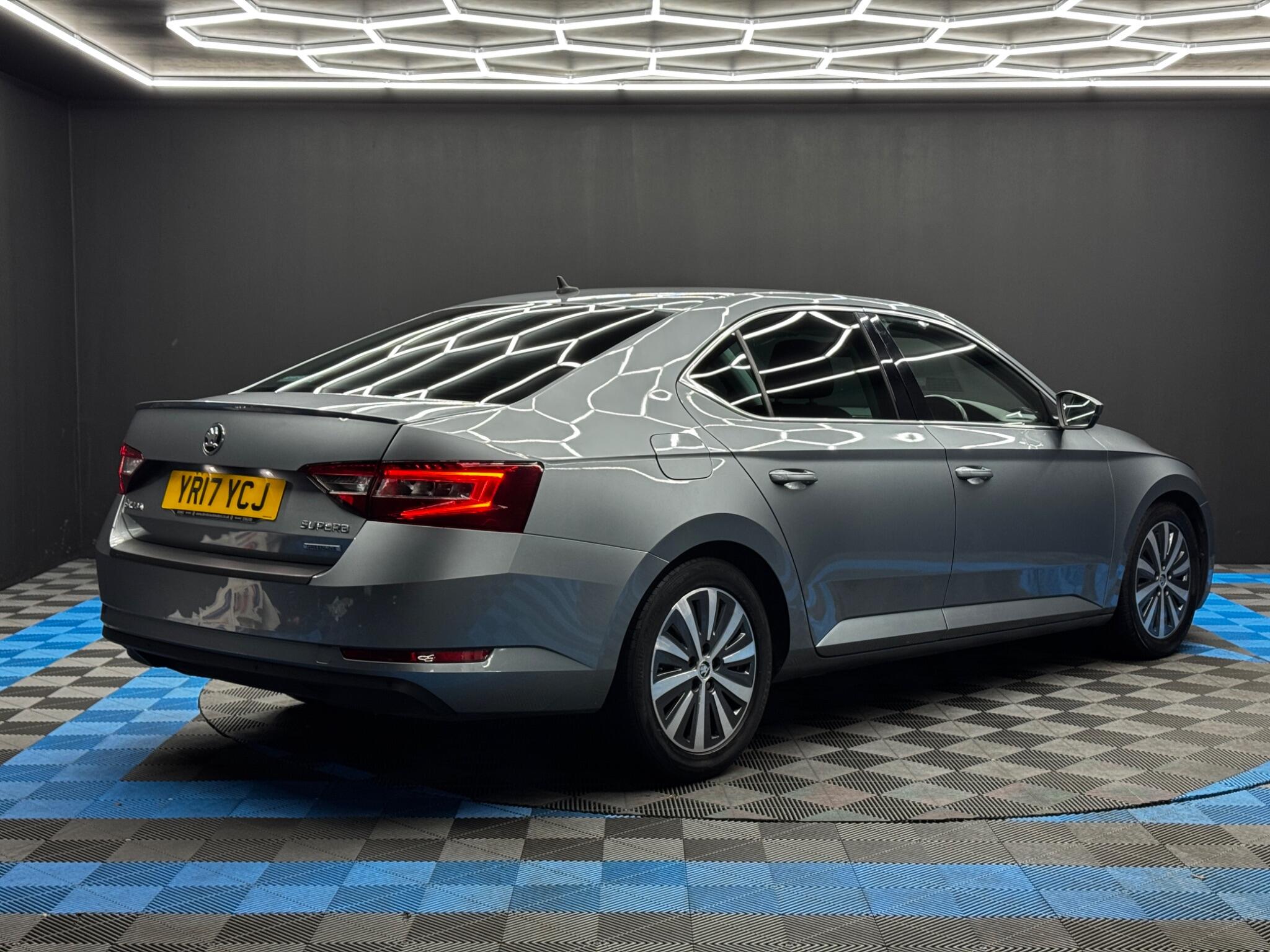 Skoda Superb 1.6 TDI SE Technology DSG Euro 6 (s/s) 5dr 5dr Automatic 2025