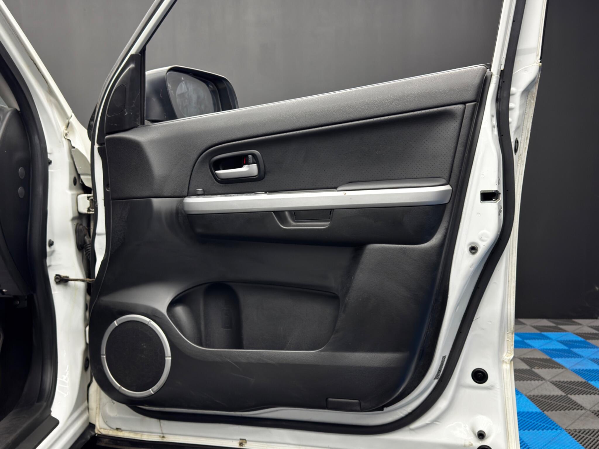 Suzuki Grand Vitara 1.9 DDiS SZ5 4WD Euro 5 5dr 5dr Manual 2025