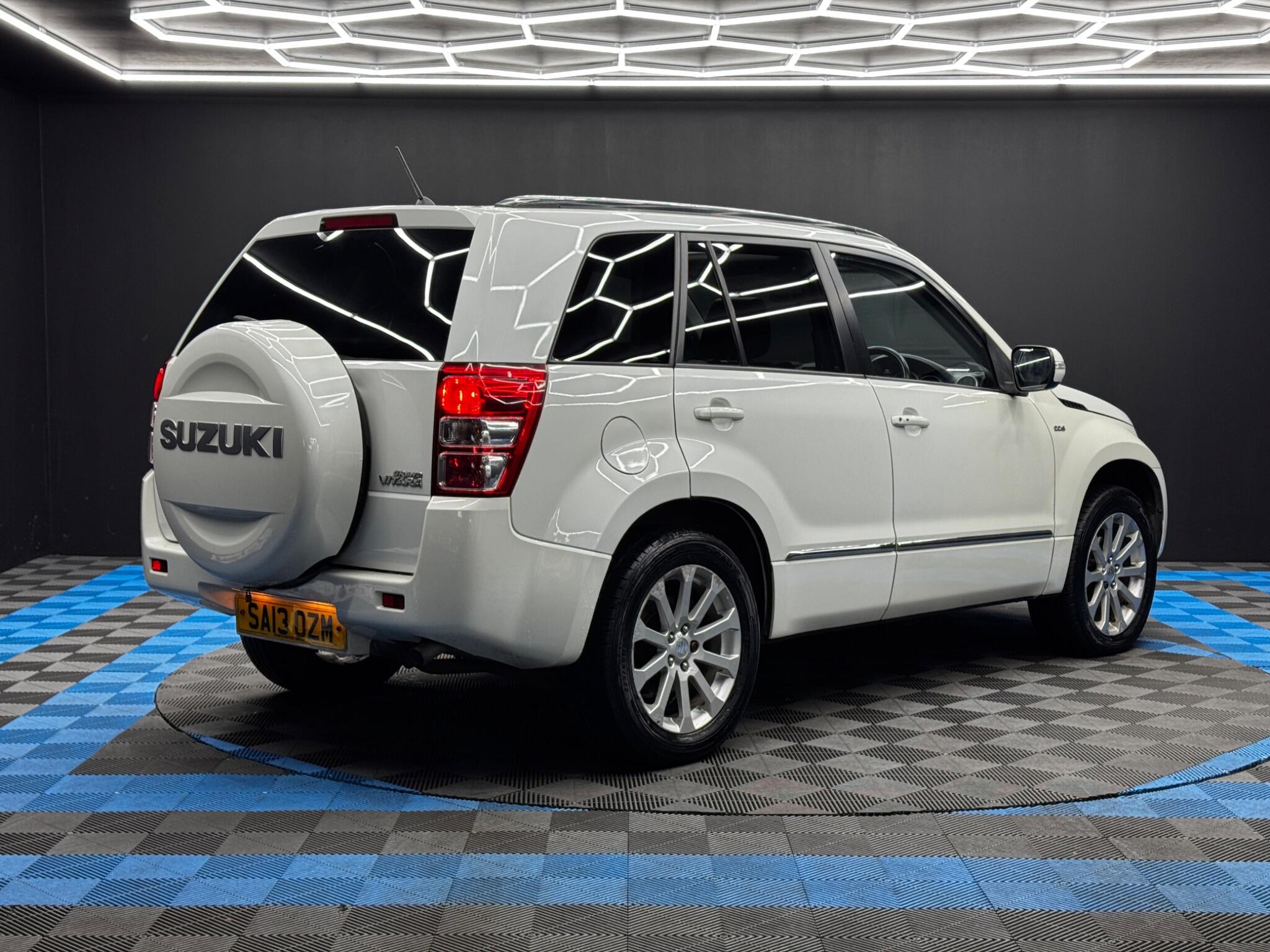 Suzuki Grand Vitara 1.9 DDiS SZ5 4WD Euro 5 5dr 5dr Manual 2025