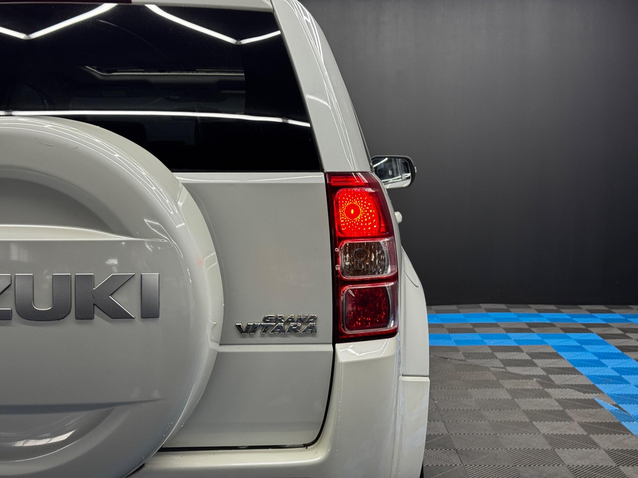 Suzuki Grand Vitara 1.9 DDiS SZ5 4WD Euro 5 5dr 5dr Manual 2025