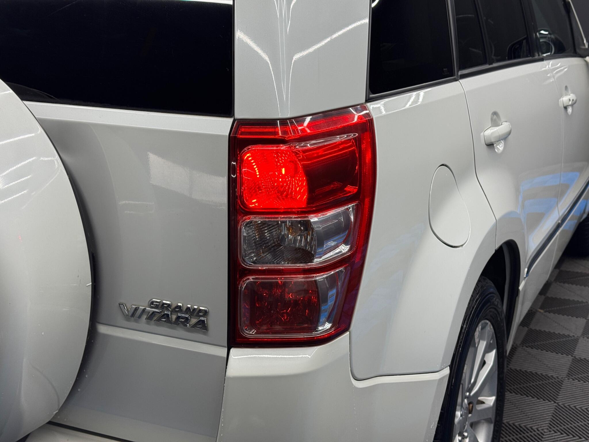 Suzuki Grand Vitara 1.9 DDiS SZ5 4WD Euro 5 5dr 5dr Manual 2025