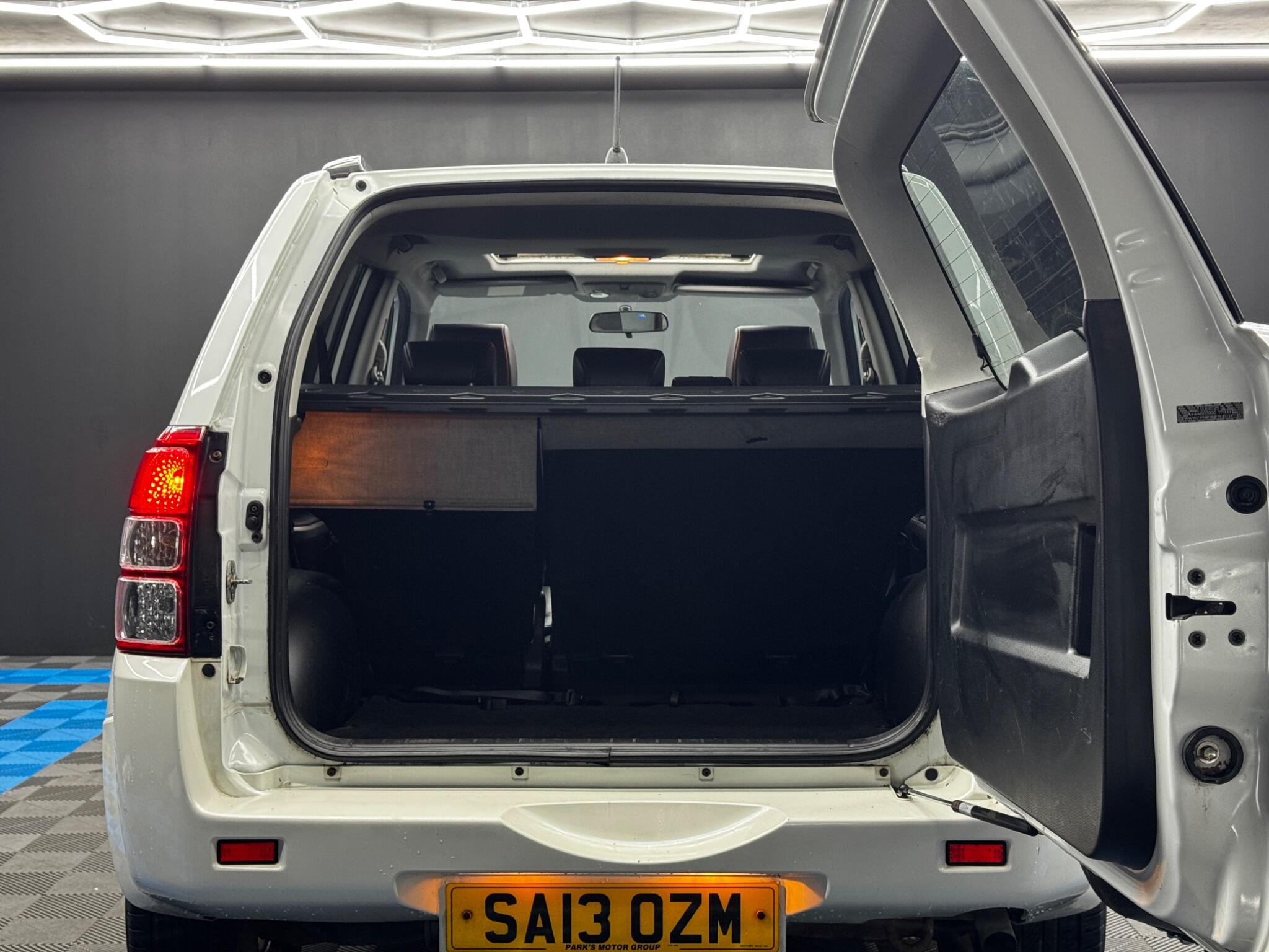 Suzuki Grand Vitara 1.9 DDiS SZ5 4WD Euro 5 5dr 5dr Manual 2025