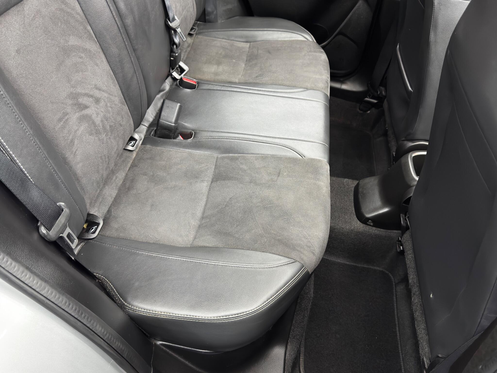 Suzuki Vitara 1.6 SZ5 Euro 6 (s/s) 5dr 5dr Manual 2026