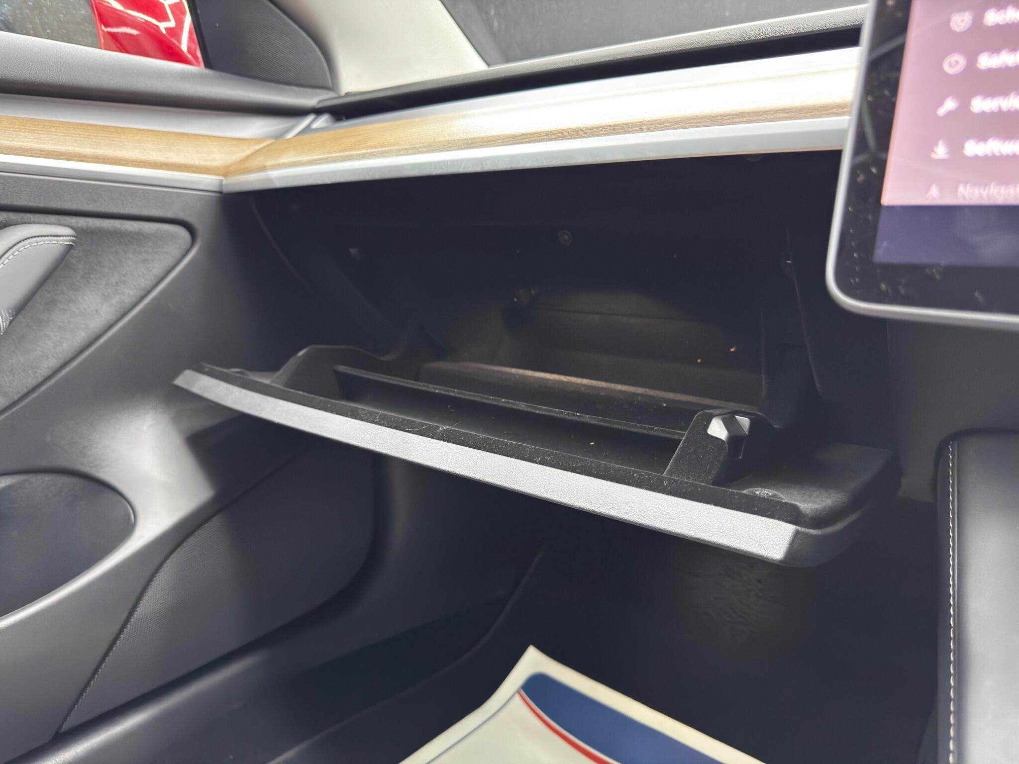 Tesla Model 3 (Dual Motor) Performance Auto 4WDE 4dr (Performance Upgrade) 4dr Automatic 2026