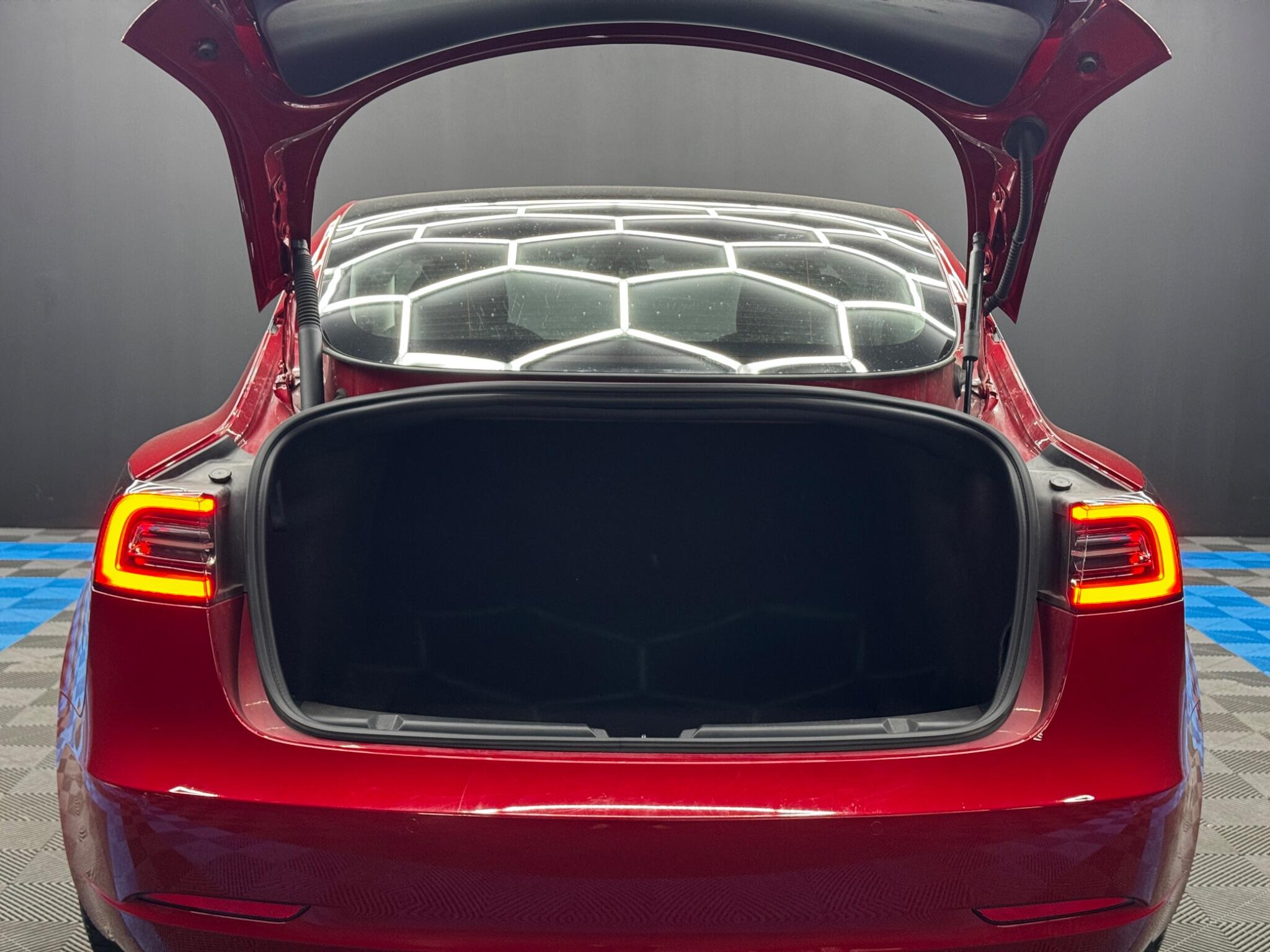 Tesla Model 3 (Dual Motor) Performance Auto 4WDE 4dr (Performance Upgrade) 4dr Automatic 2026