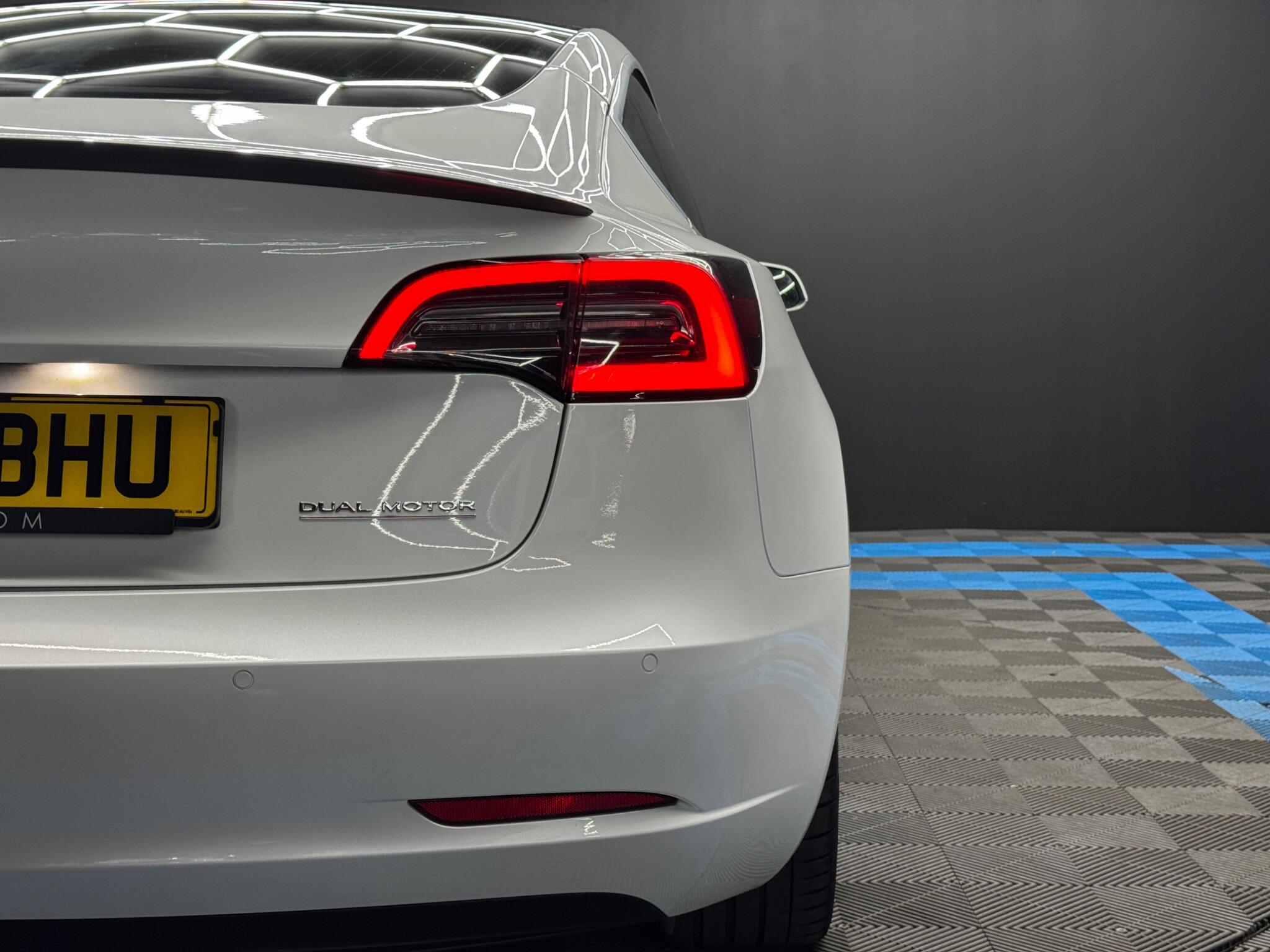 Tesla Model 3 (Dual Motor) Performance Auto 4WDE 4dr (Performance Upgrade) 4dr Automatic 2026