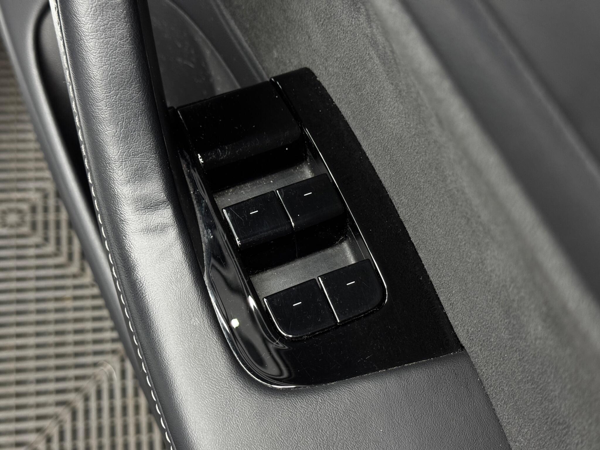 Tesla Model 3 (Dual Motor) Performance Auto 4WDE 4dr (Performance Upgrade) 4dr Automatic 2026